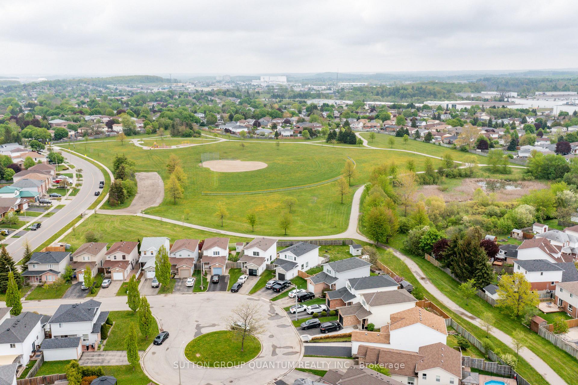 Photo 36 of Unit Upper, 48 White Sands Court, Kitchener, Laurentian Hills/Country Hills W — HOMEH