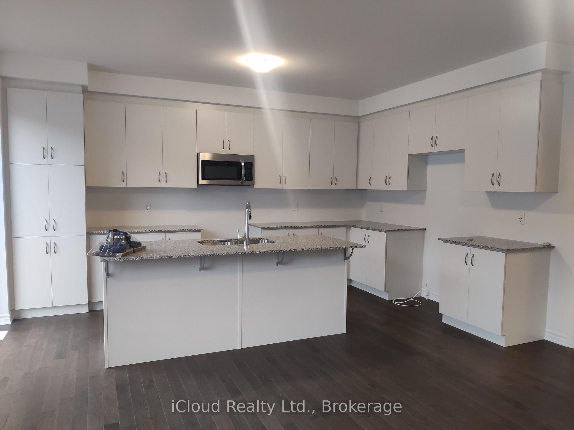 Photo 13 of 26 Milt Schmidt Street, Kitchener, Trussler — HOMEH