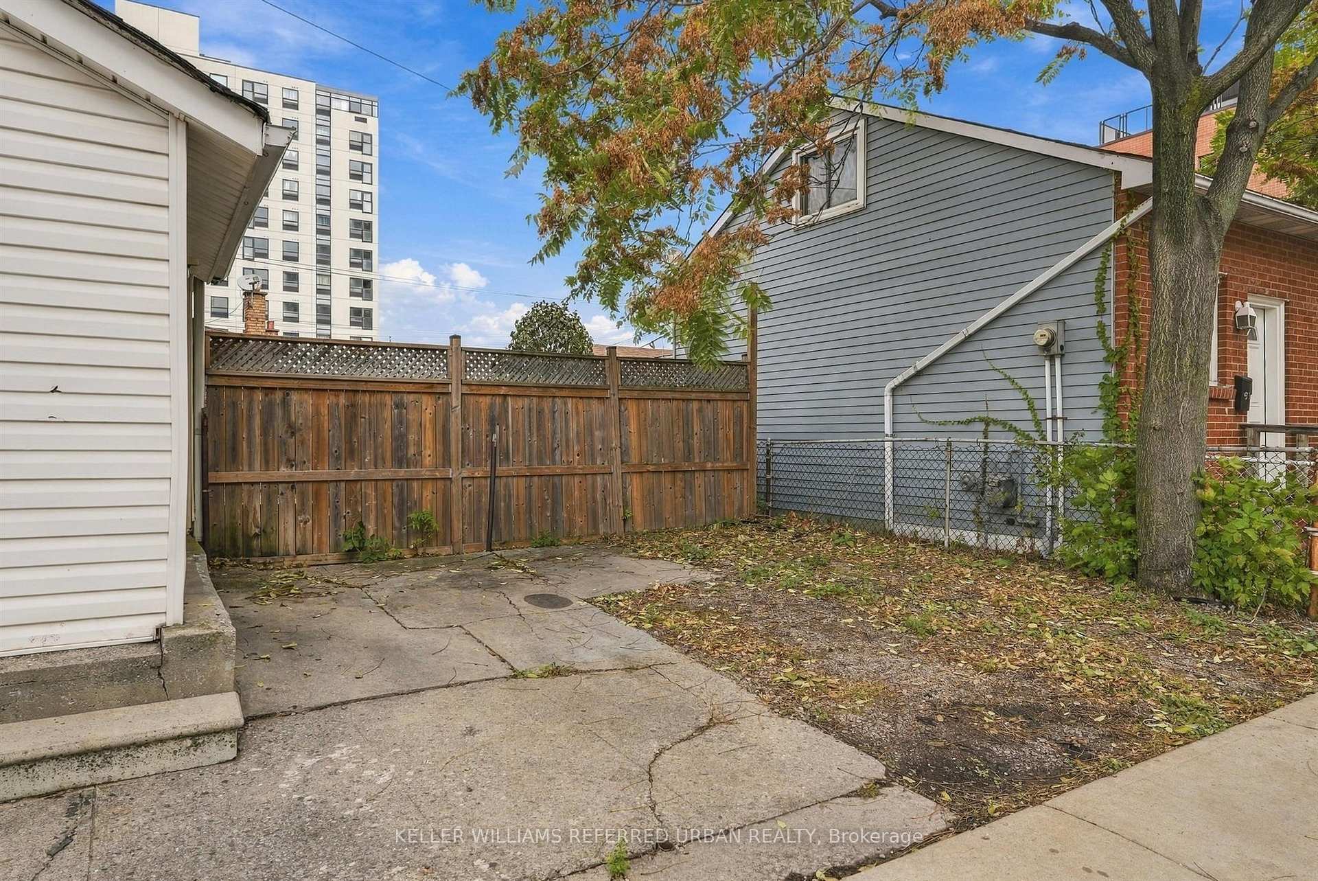Photo 2 of 52 Cathcart Street, Hamilton, Beasley — HOMEH