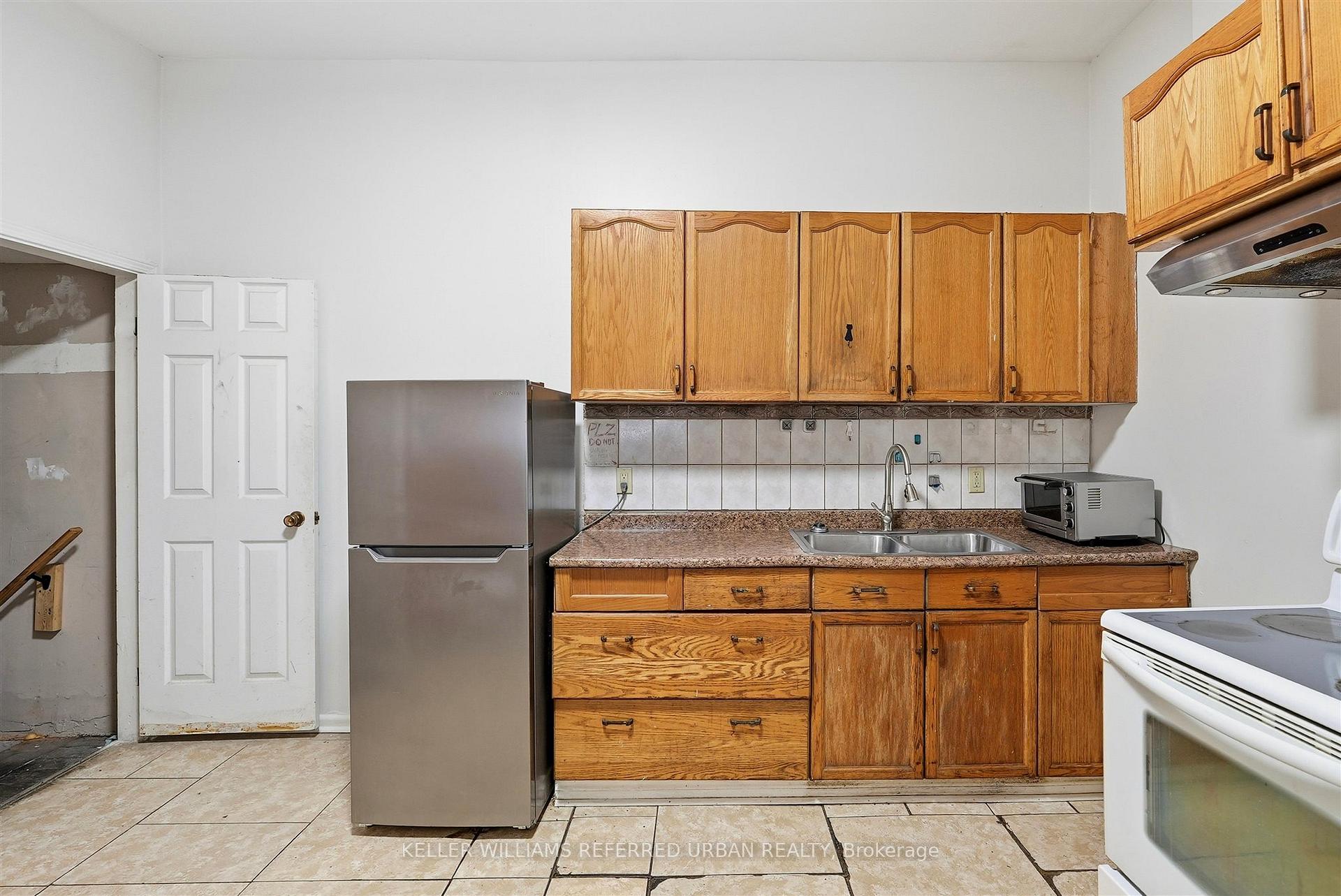 Photo 7 of 52 Cathcart Street, Hamilton, Beasley — HOMEH
