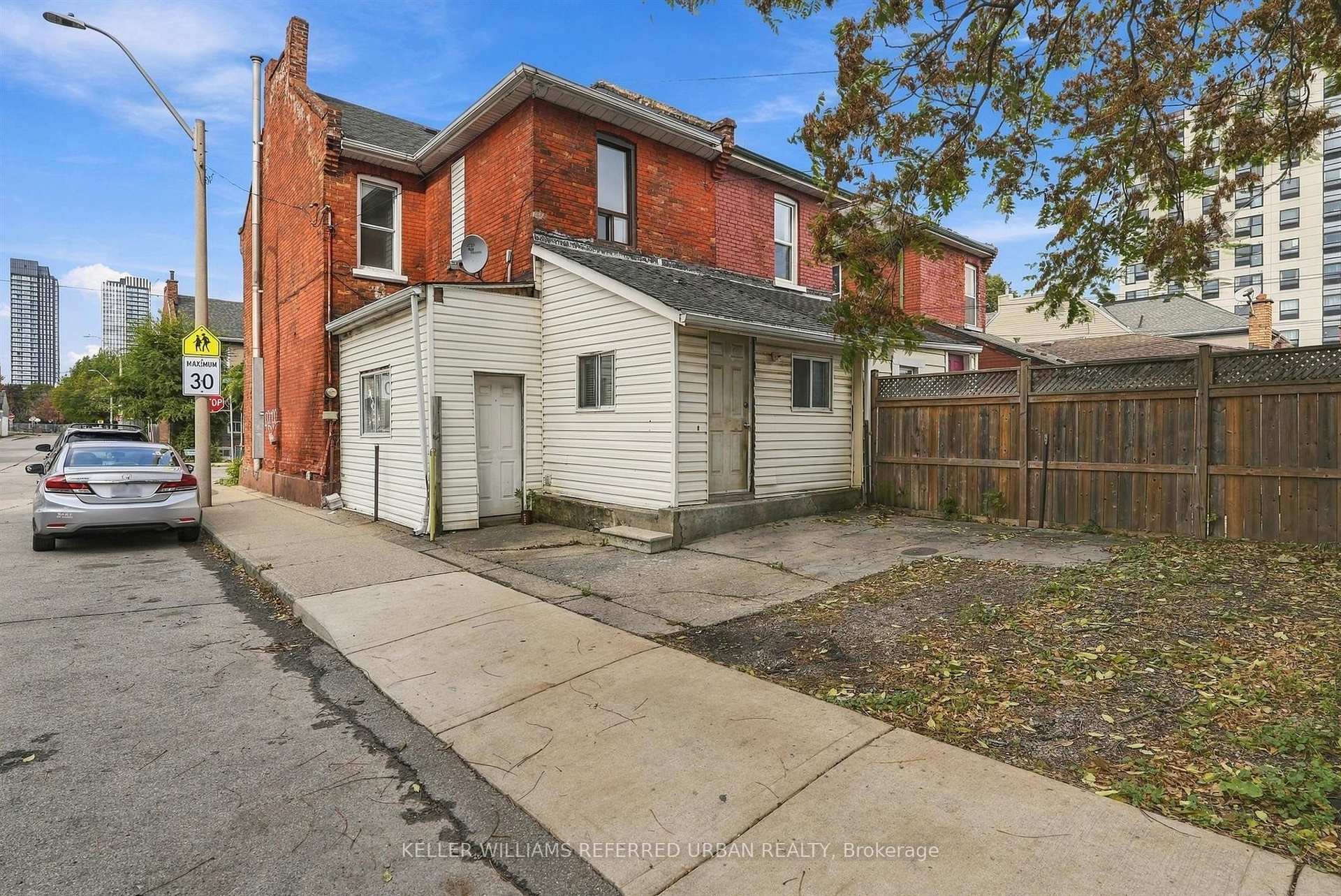 Photo 25 of 52 Cathcart Street, Hamilton, Beasley — HOMEH