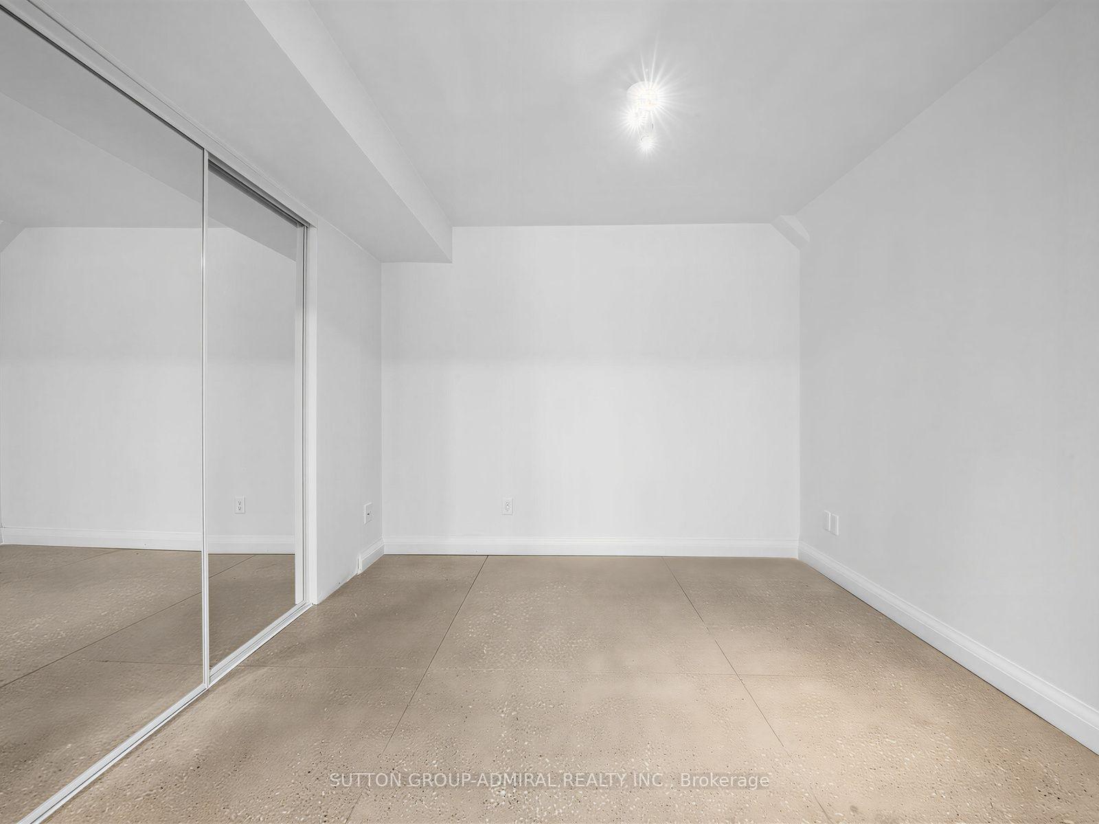 Photo 7 of Unit Lower, 246 Ellis Avenue, Toronto, High Park-Swansea — HOMEH