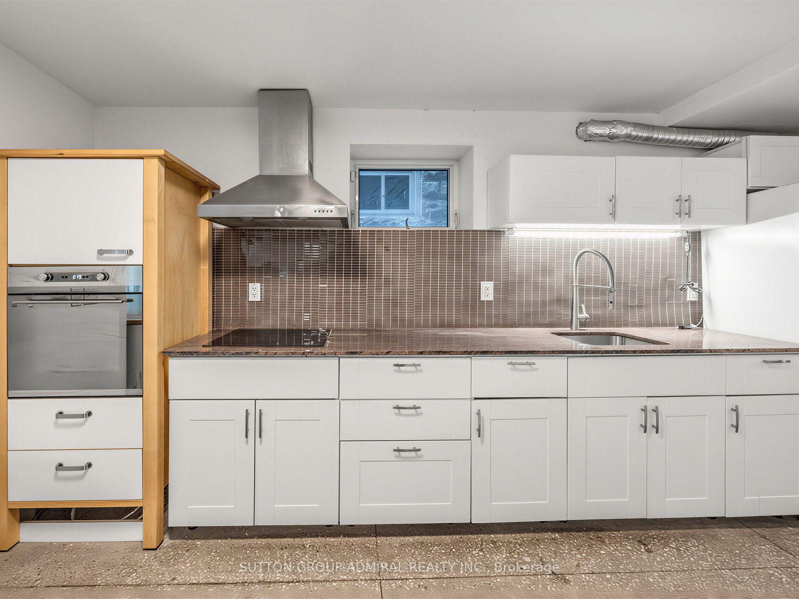 Photo 8 of Unit Lower, 246 Ellis Avenue, Toronto, High Park-Swansea — HOMEH