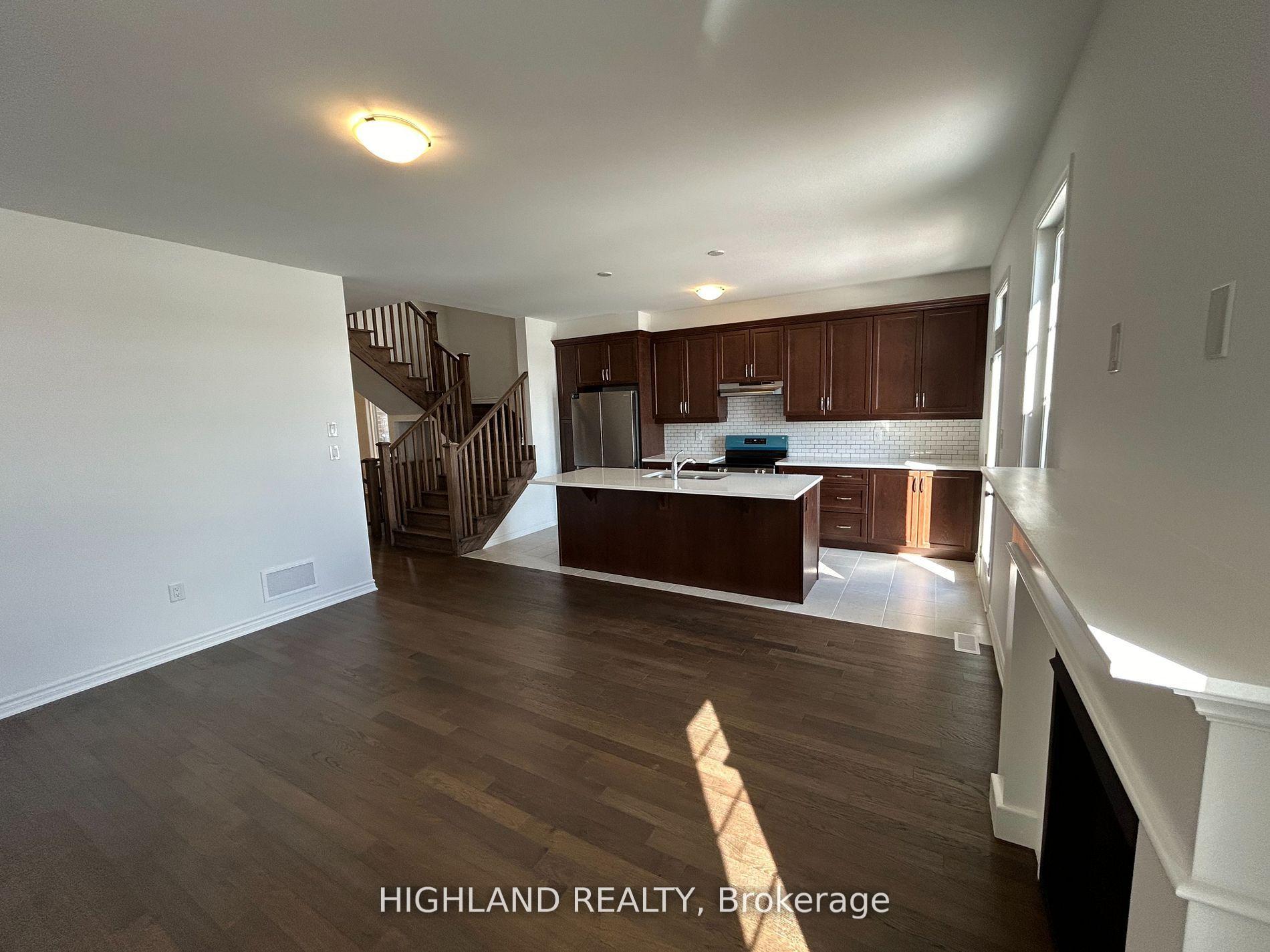 Photo 5 of 1186 Stacey Crescent, Milton, Bowes — HOMEH