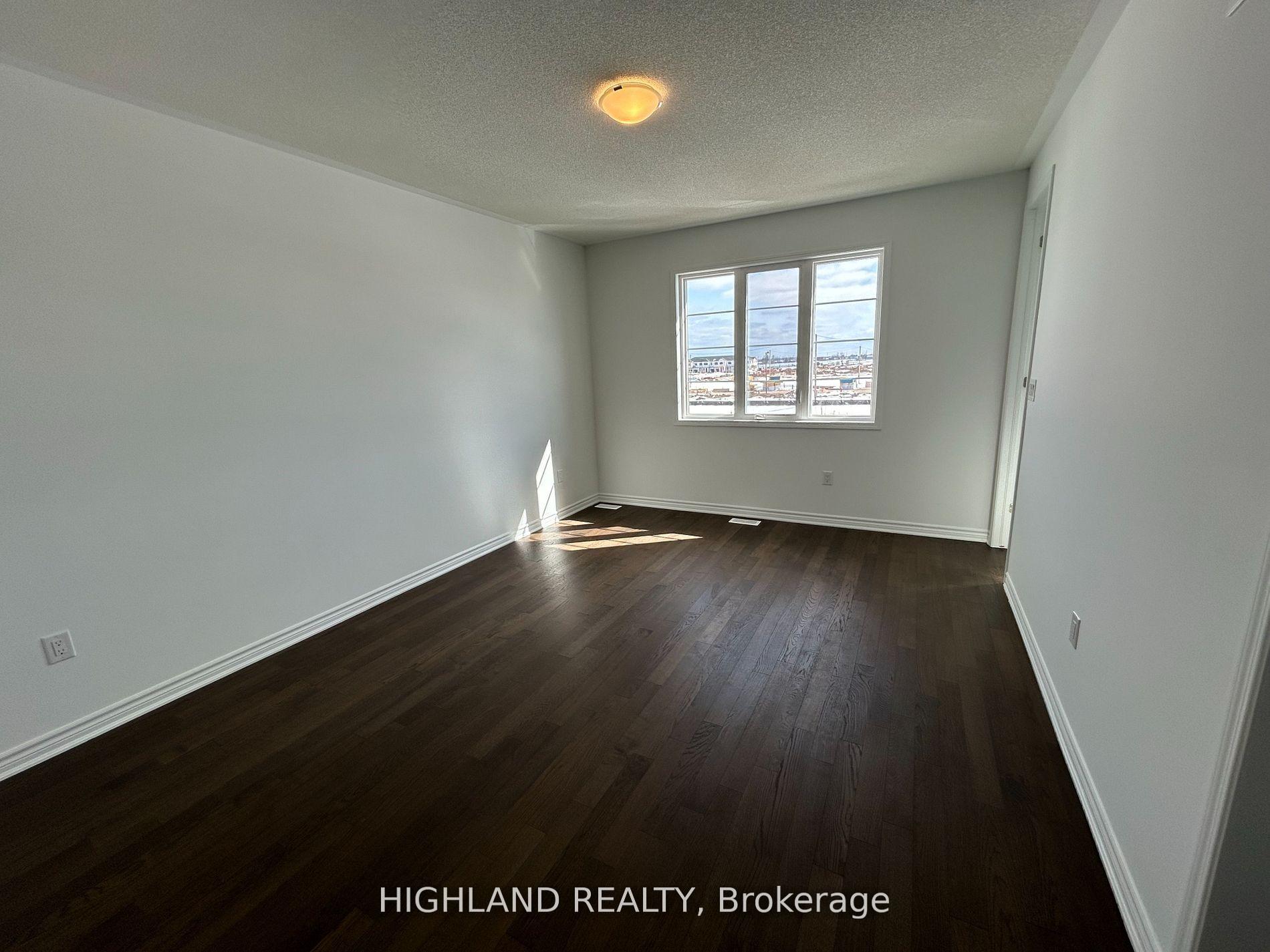 Photo 6 of 1186 Stacey Crescent, Milton, Bowes — HOMEH