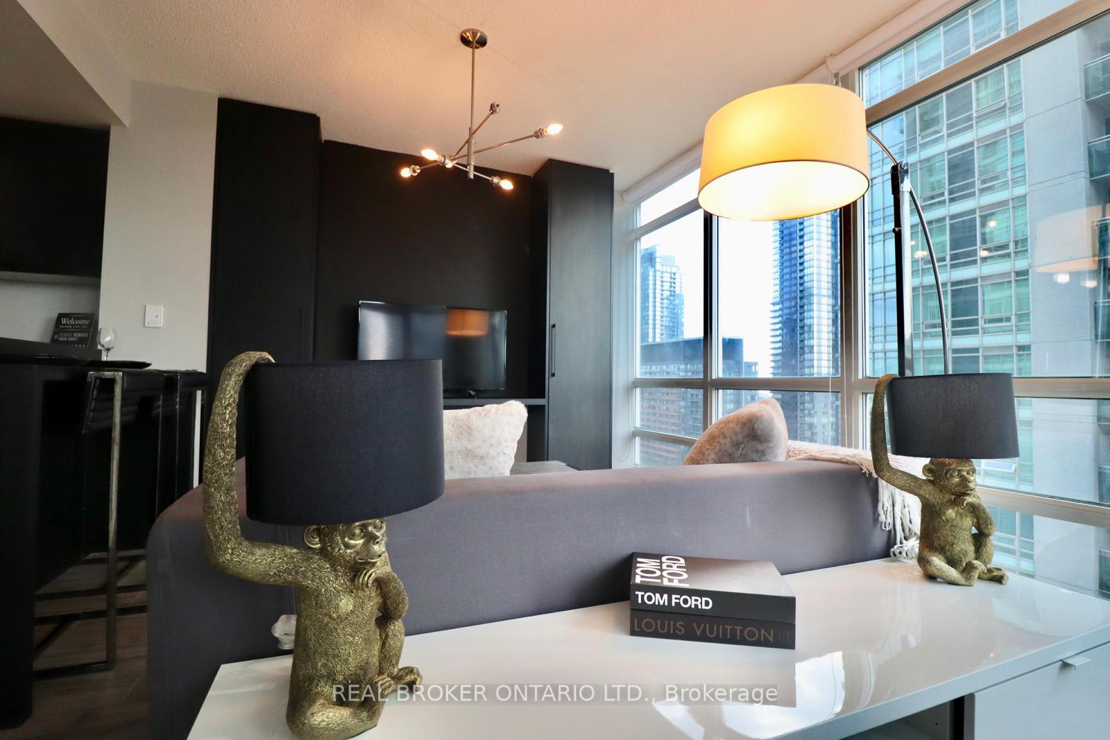 Photo 27 of Unit 1902, 381 Front Street, Toronto, Waterfront Communities — HOMEH