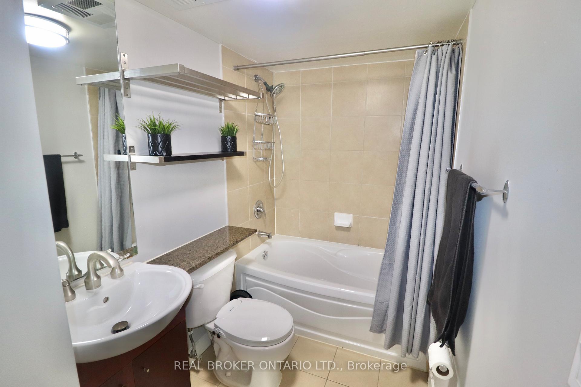 Photo 35 of Unit 1902, 381 Front Street, Toronto, Waterfront Communities — HOMEH