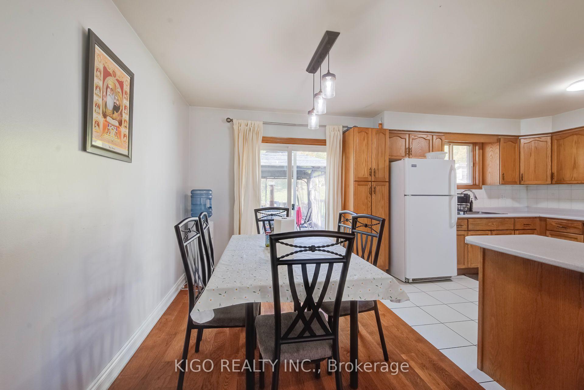 Photo 14 of 172 Taylor Avenue, Cambridge, Christopher-Champlain — HOMEH