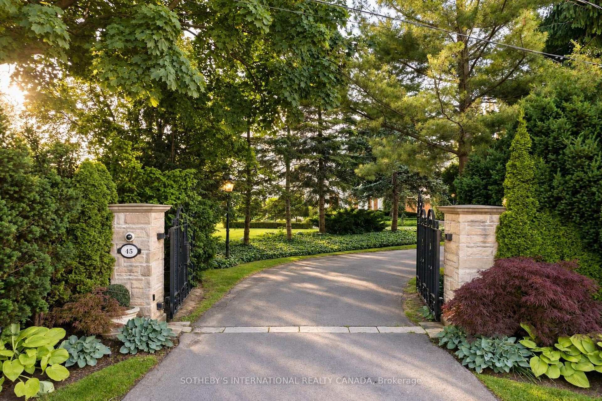 Photo 26 of 45 & 51 Bayview Ridge, North York, Bridle Path-Sunnybrook-York Mills — HOMEH