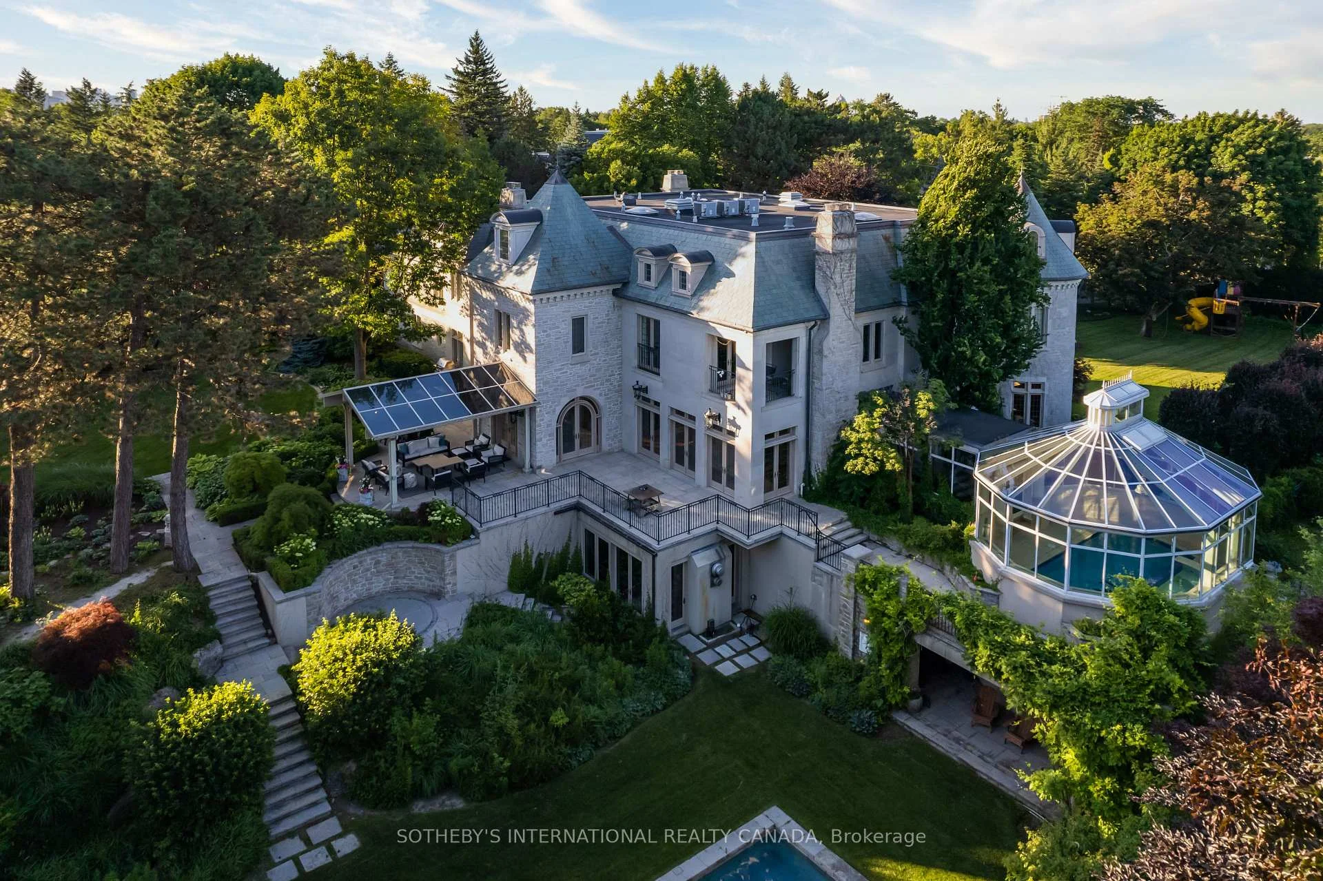 Photo 11 of 45 & 51 Bayview Ridge, North York, Bridle Path-Sunnybrook-York Mills — HOMEH
