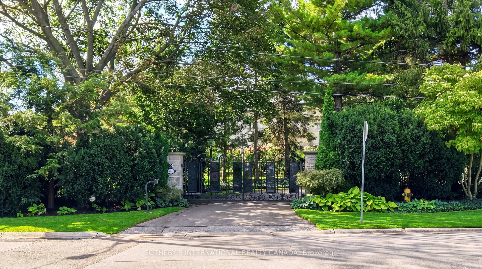 Photo 38 of 45 & 51 Bayview Ridge, North York, Bridle Path-Sunnybrook-York Mills — HOMEH