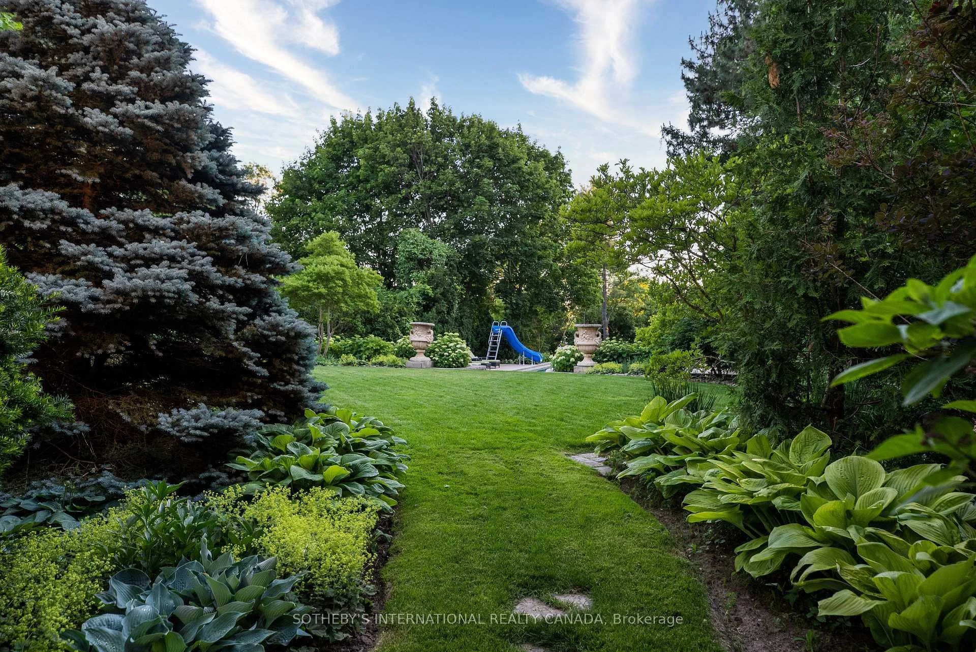 Photo 39 of 45 & 51 Bayview Ridge, North York, Bridle Path-Sunnybrook-York Mills — HOMEH
