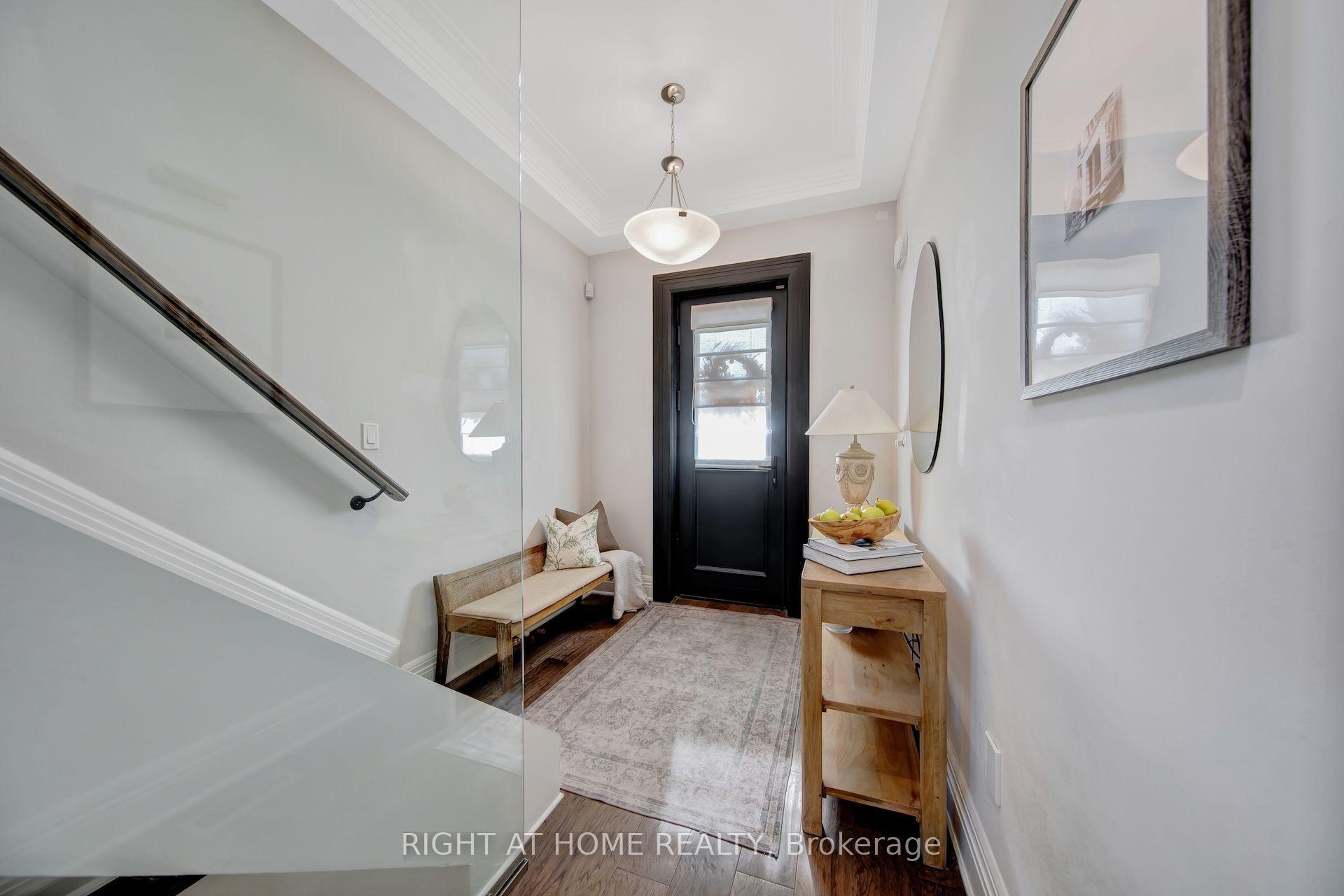 Photo 6 of 1017 Lorne Park Road, Mississauga, Lorne Park — HOMEH