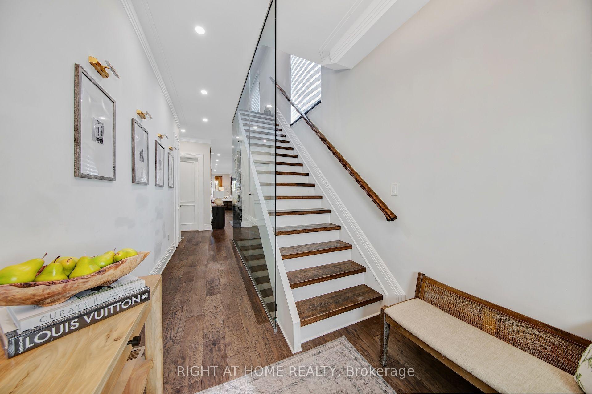Photo 7 of 1017 Lorne Park Road, Mississauga, Lorne Park — HOMEH