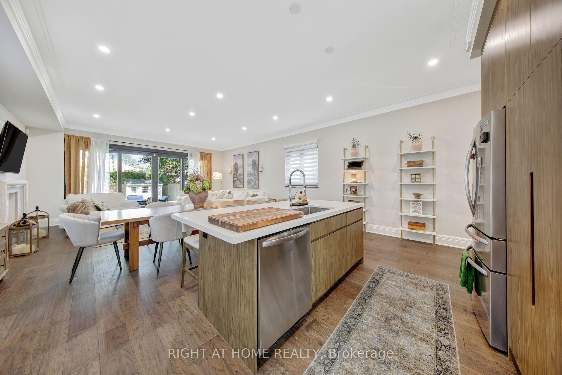 Photo 10 of 1017 Lorne Park Road, Mississauga, Lorne Park — HOMEH