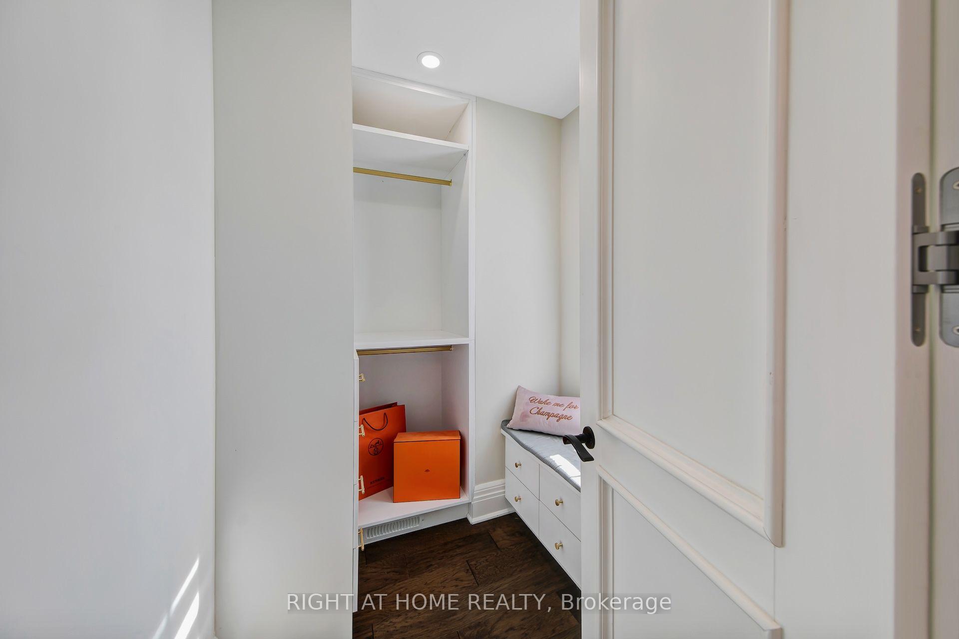 Photo 32 of 1017 Lorne Park Road, Mississauga, Lorne Park — HOMEH