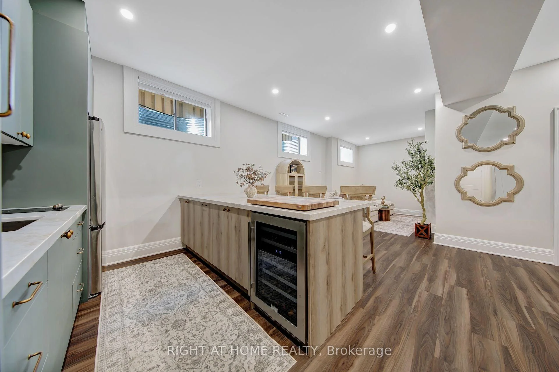 Photo 44 of 1017 Lorne Park Road, Mississauga, Lorne Park — HOMEH