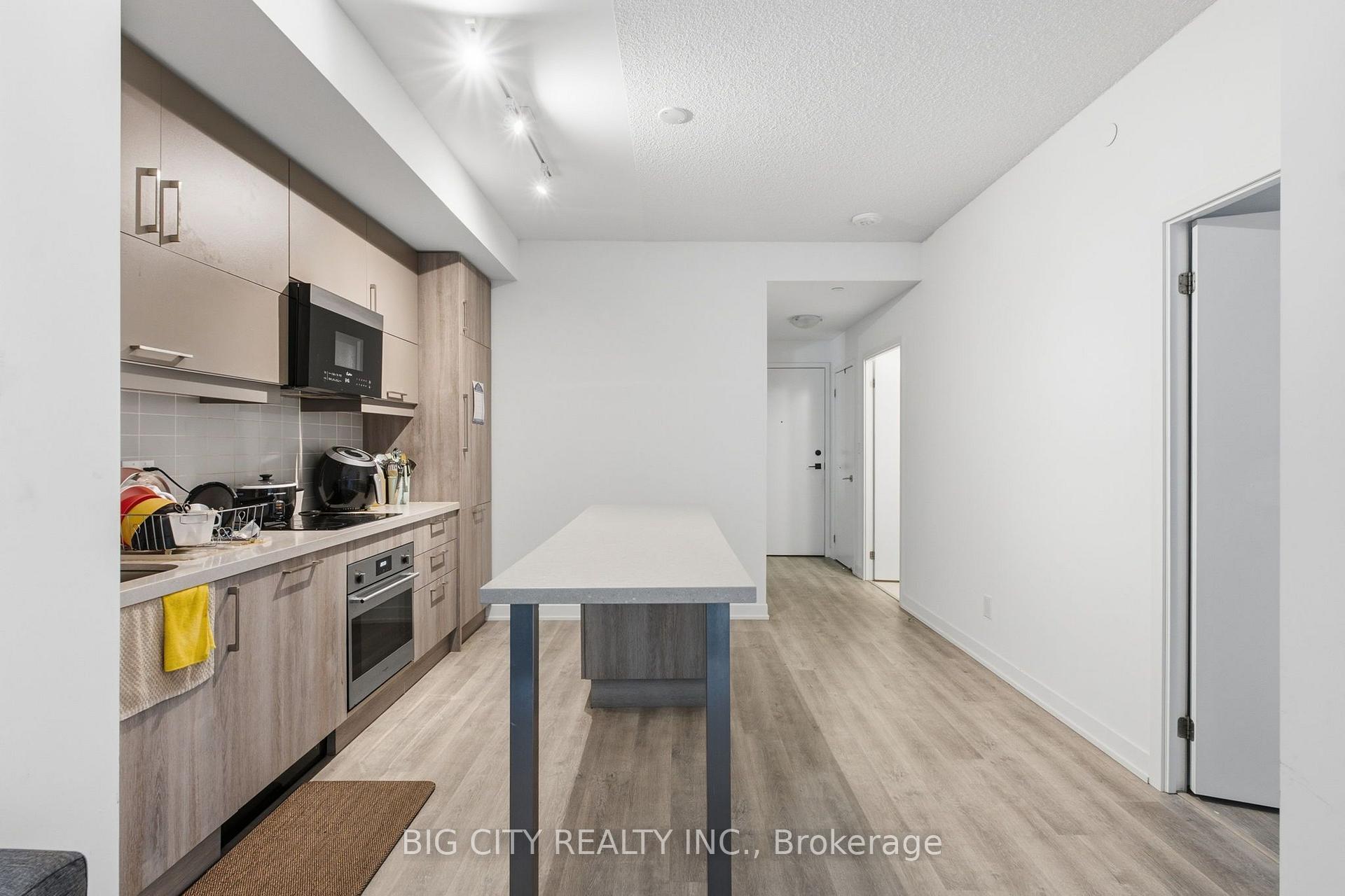 Photo 8 of Unit 506, 8119 Birchmount Road, Markham, Unionville — HOMEH