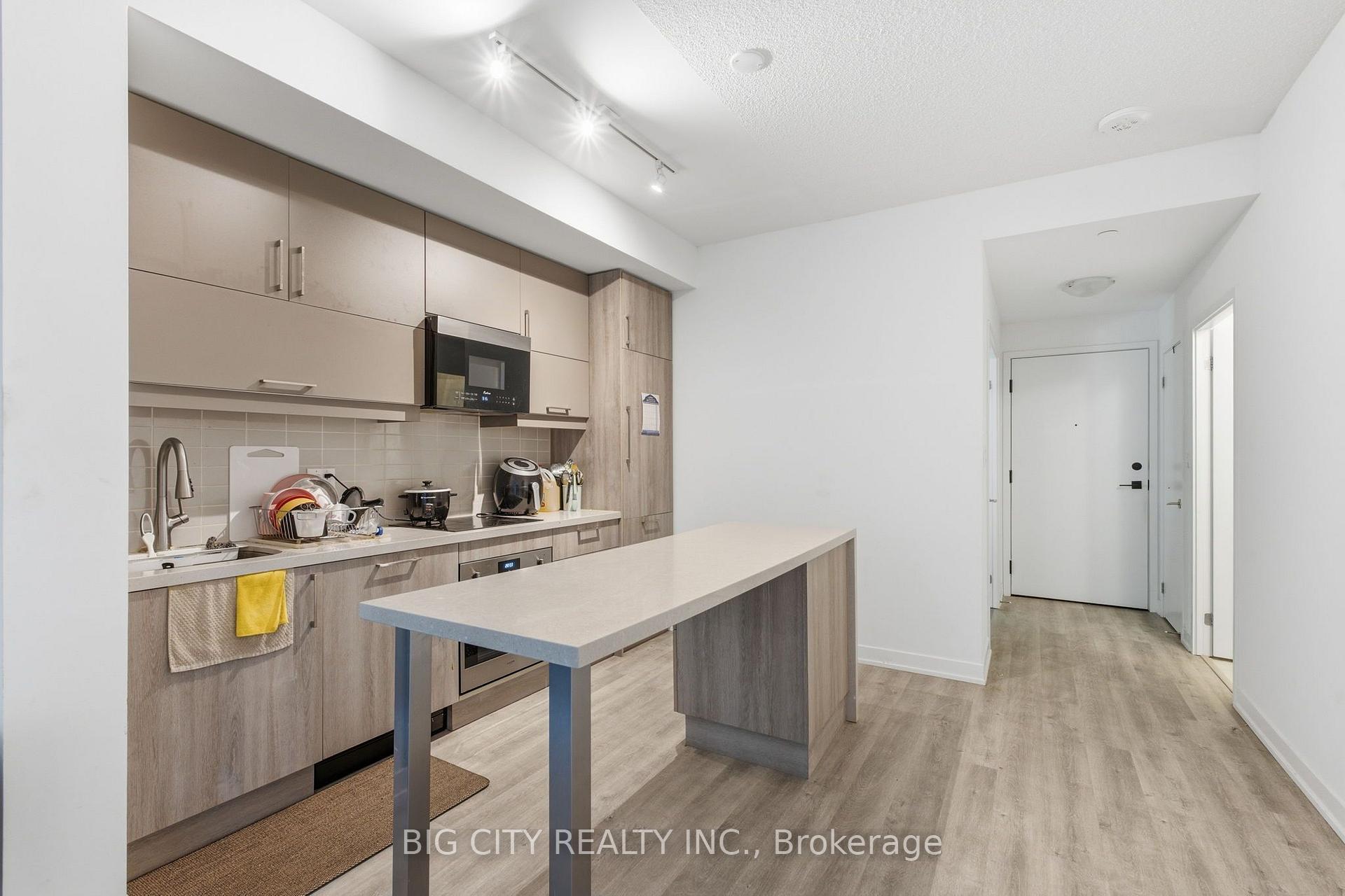 Photo 9 of Unit 506, 8119 Birchmount Road, Markham, Unionville — HOMEH