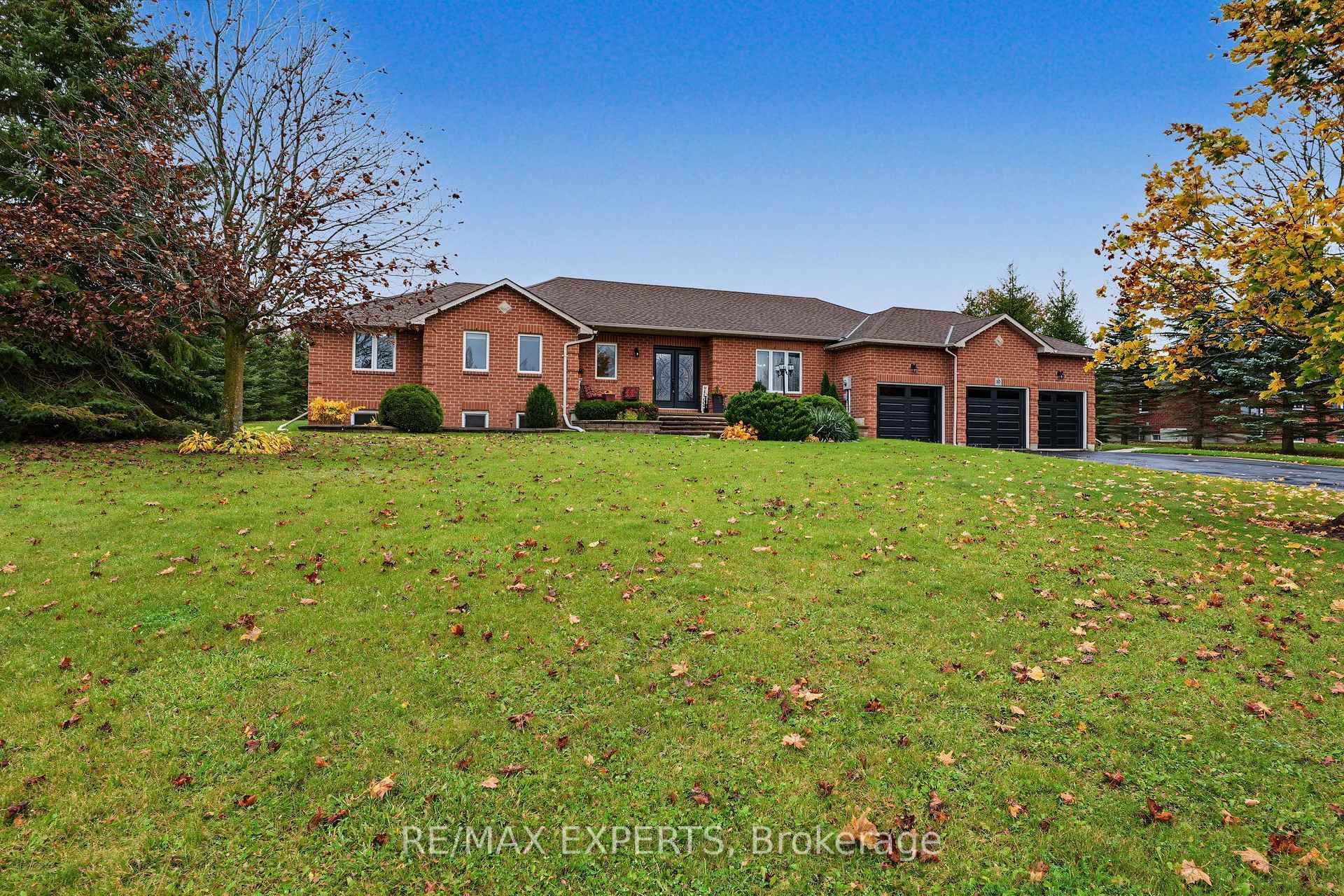Photo 5 of 10 Limosano Street, Scugog, Rural Scugog — HOMEH