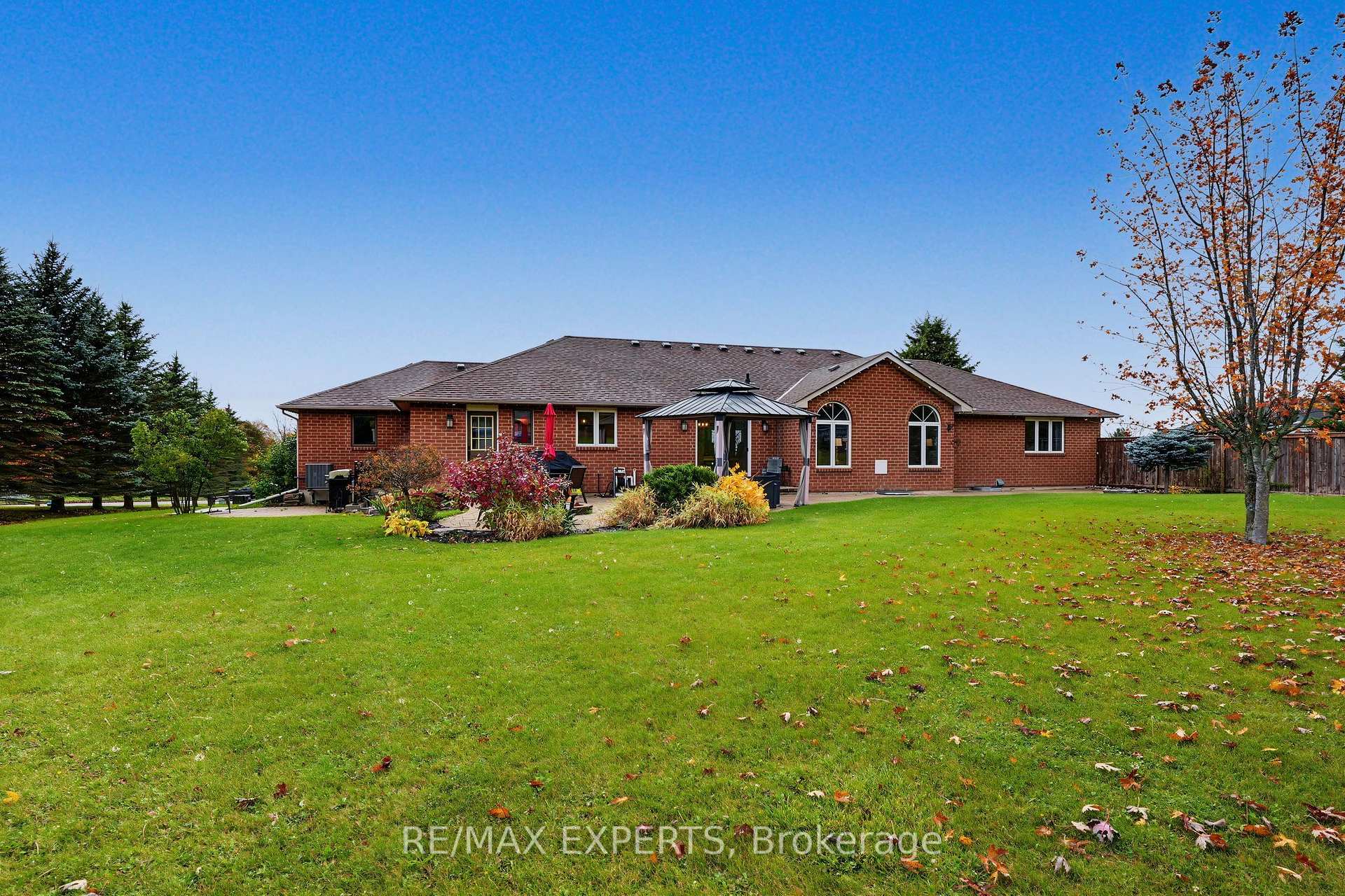 Photo 44 of 10 Limosano Street, Scugog, Rural Scugog — HOMEH