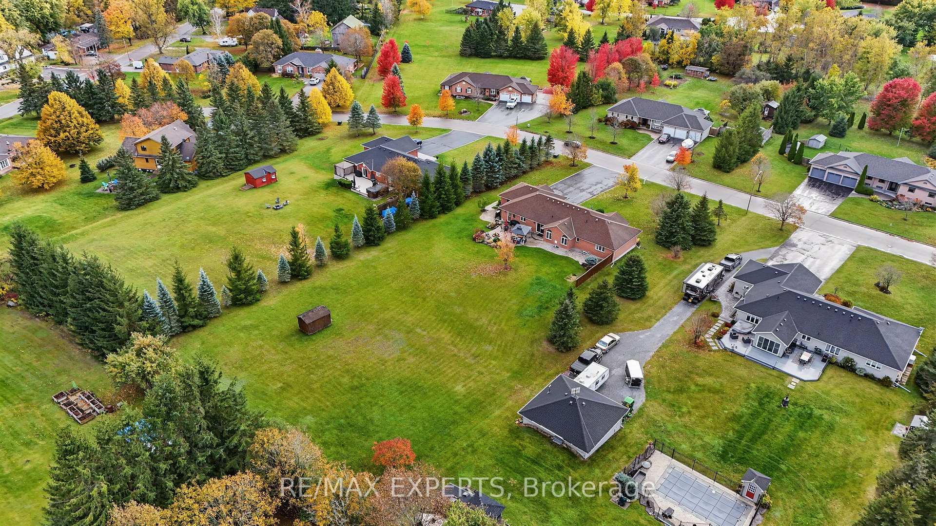 Photo 48 of 10 Limosano Street, Scugog, Rural Scugog — HOMEH