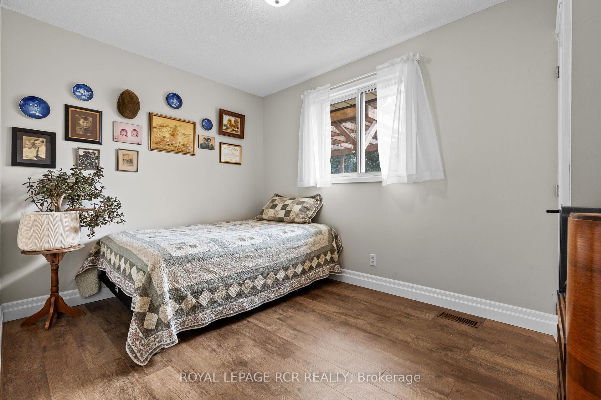 Photo 19 of 56 Wilson Crescent, Centre Wellington, Elora/Salem — HOMEH