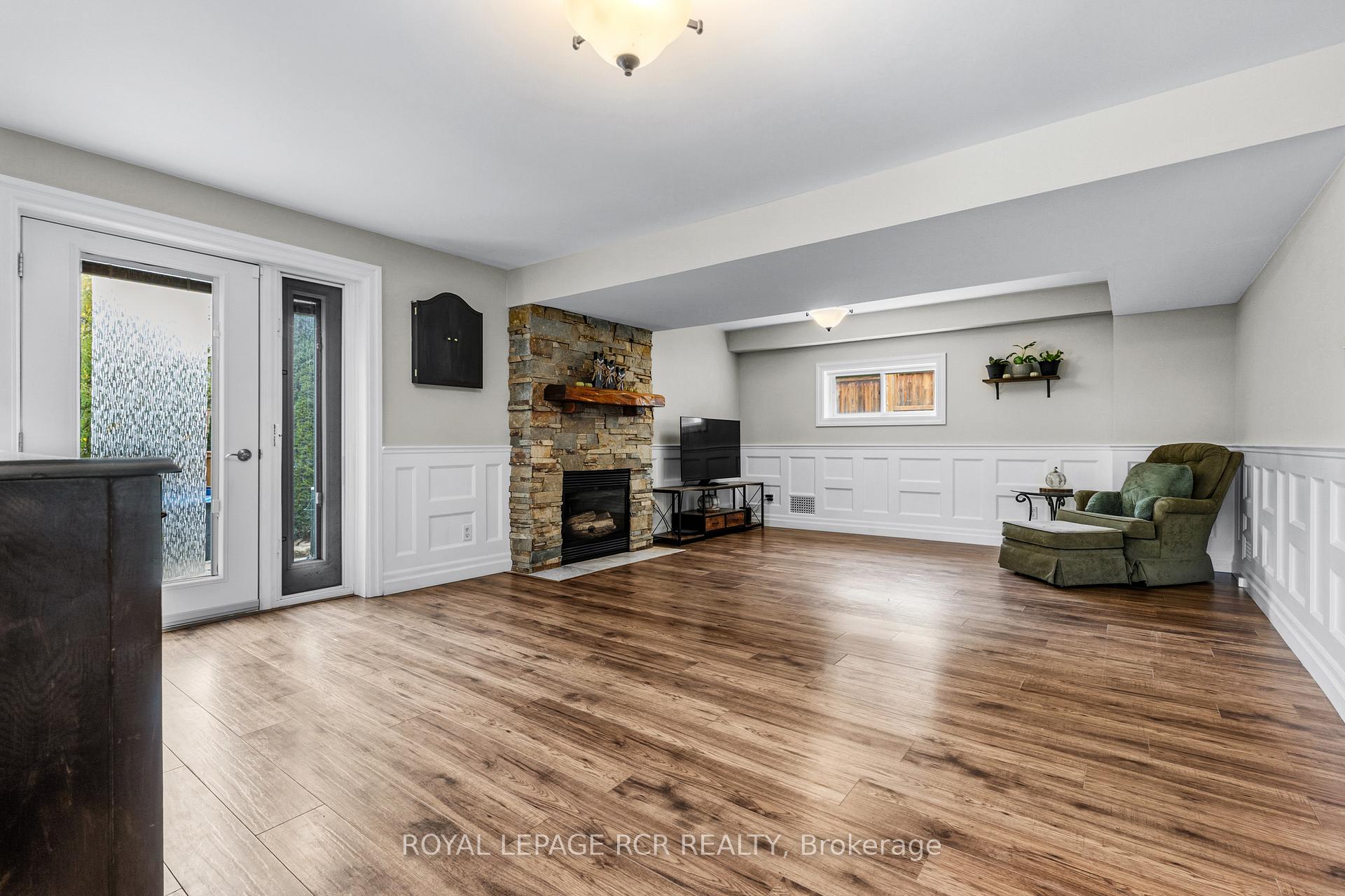 Photo 26 of 56 Wilson Crescent, Centre Wellington, Elora/Salem — HOMEH
