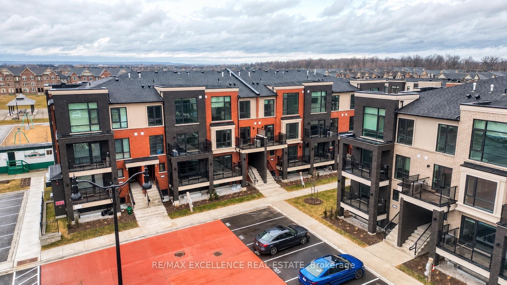 Photo 3 of Unit 10, 55 Romilly Avenue, Brampton, Northwest Brampton — HOMEH