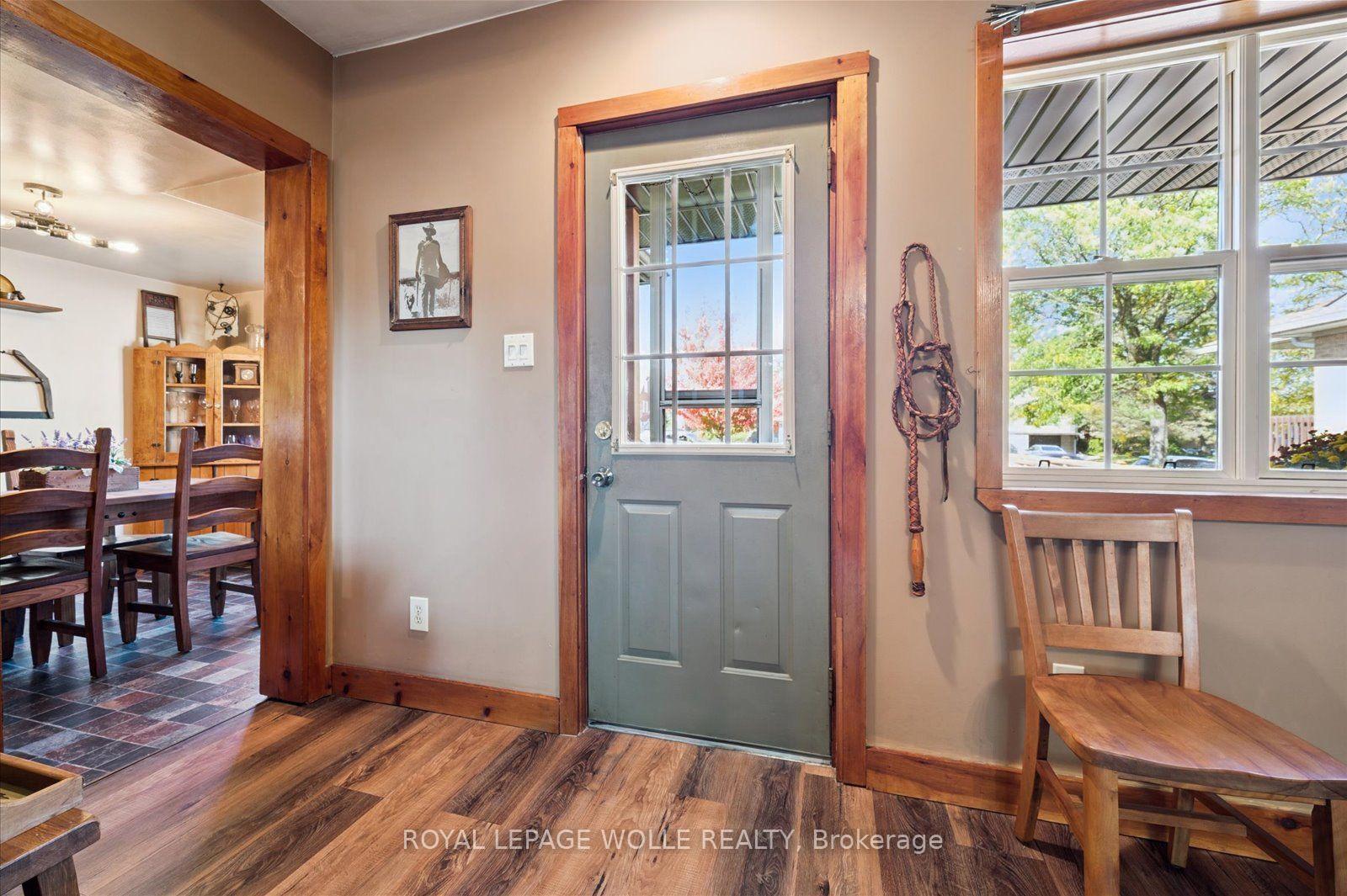 Photo 5 of 465 Karn Street, Kitchener, Victoria Hills — HOMEH