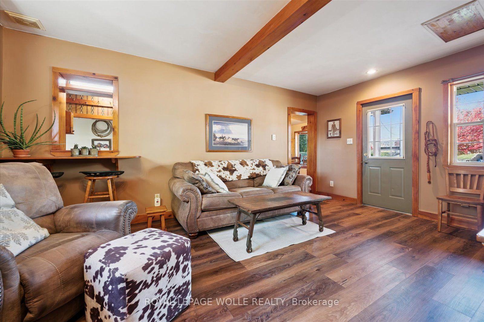 Photo 9 of 465 Karn Street, Kitchener, Victoria Hills — HOMEH