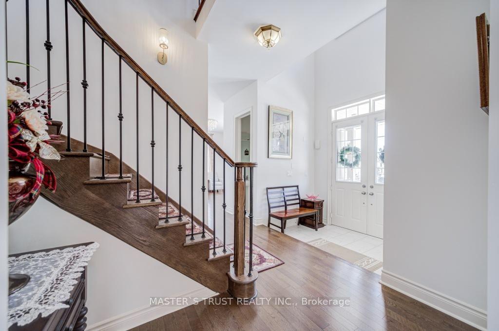 Photo 7 of 57 Tupling Street, Bradford West Gwillimbury, Bradford — HOMEH