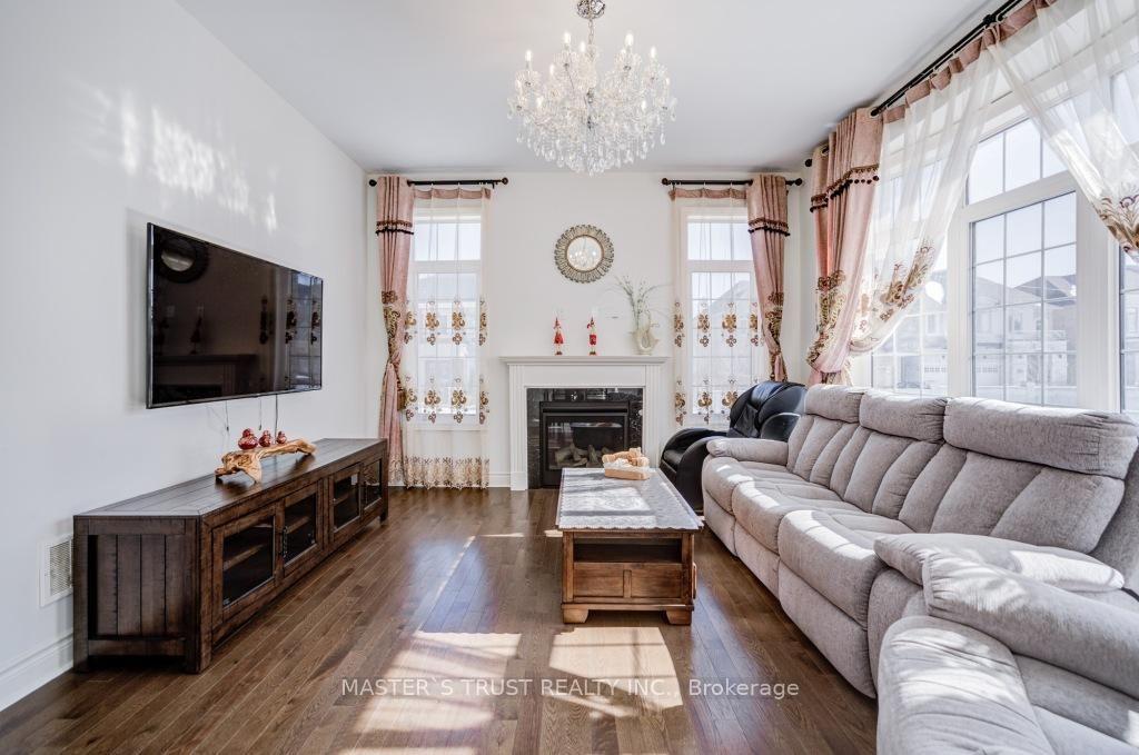 Photo 15 of 57 Tupling Street, Bradford West Gwillimbury, Bradford — HOMEH