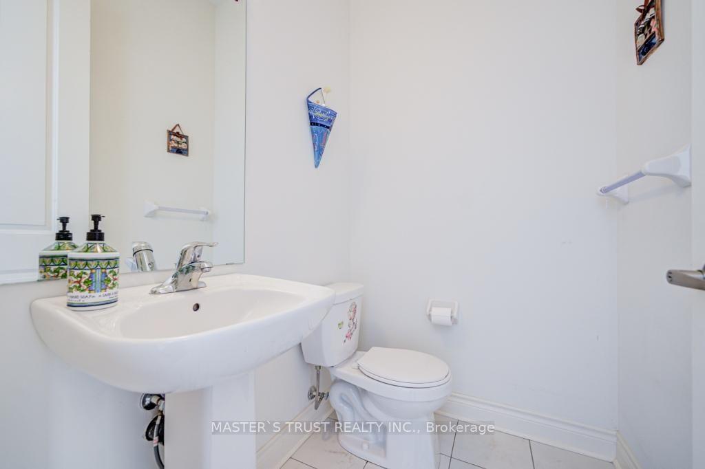 Photo 23 of 57 Tupling Street, Bradford West Gwillimbury, Bradford — HOMEH