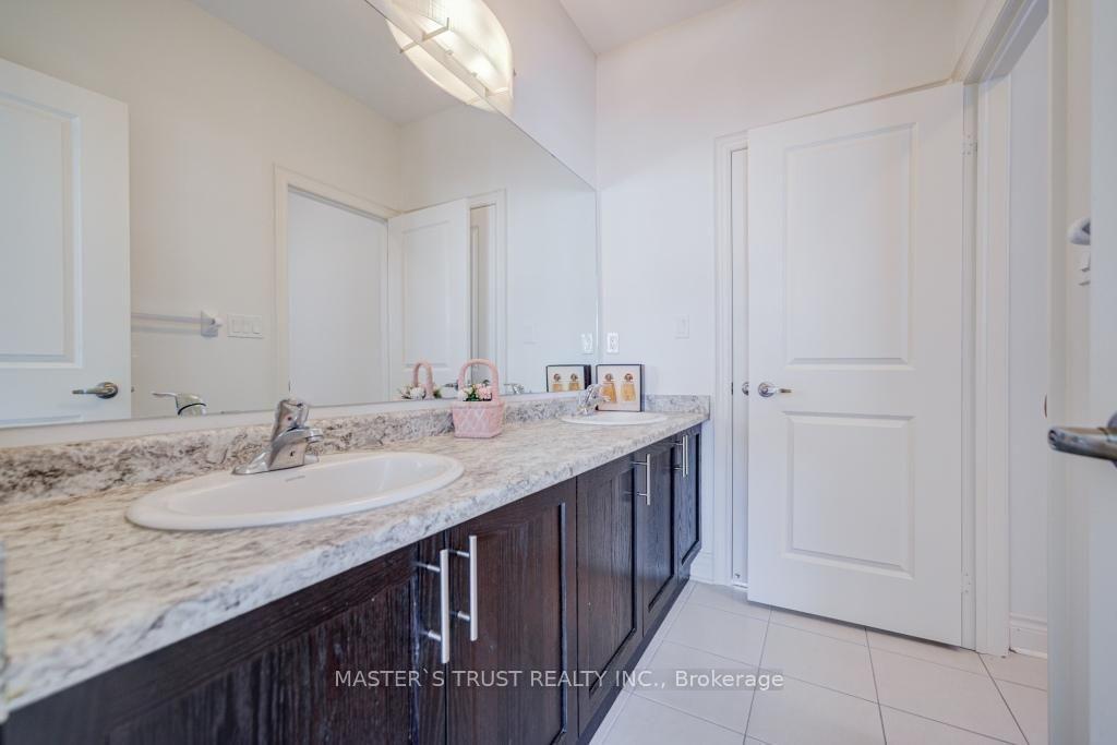 Photo 42 of 57 Tupling Street, Bradford West Gwillimbury, Bradford — HOMEH