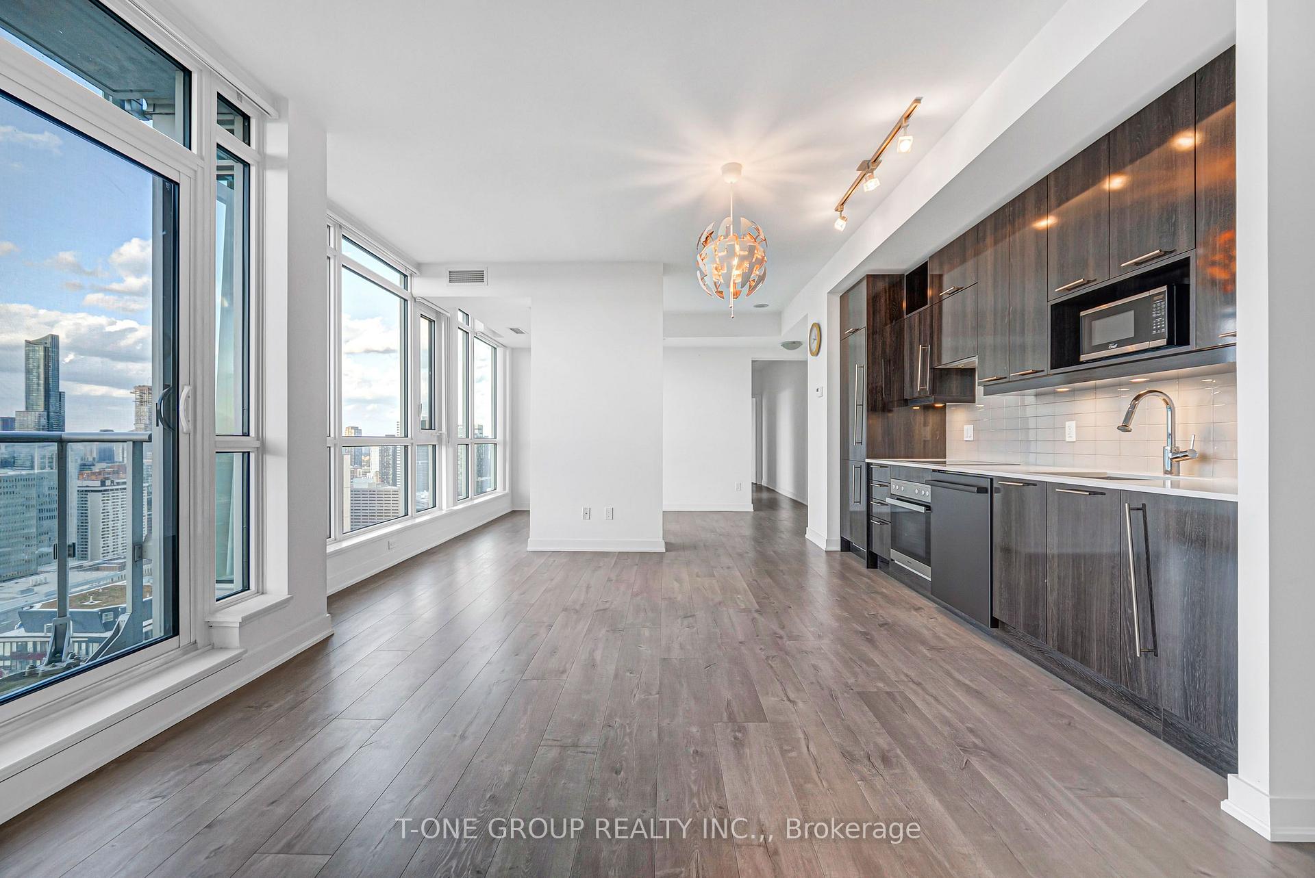 Photo 2 of Unit 3901, 30 Nelson Street, Toronto, Waterfront Communities — HOMEH
