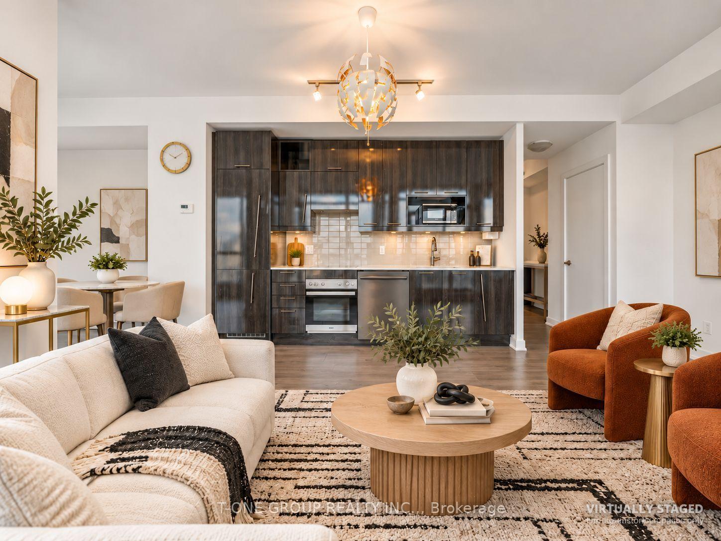 Photo 5 of Unit 3901, 30 Nelson Street, Toronto, Waterfront Communities — HOMEH
