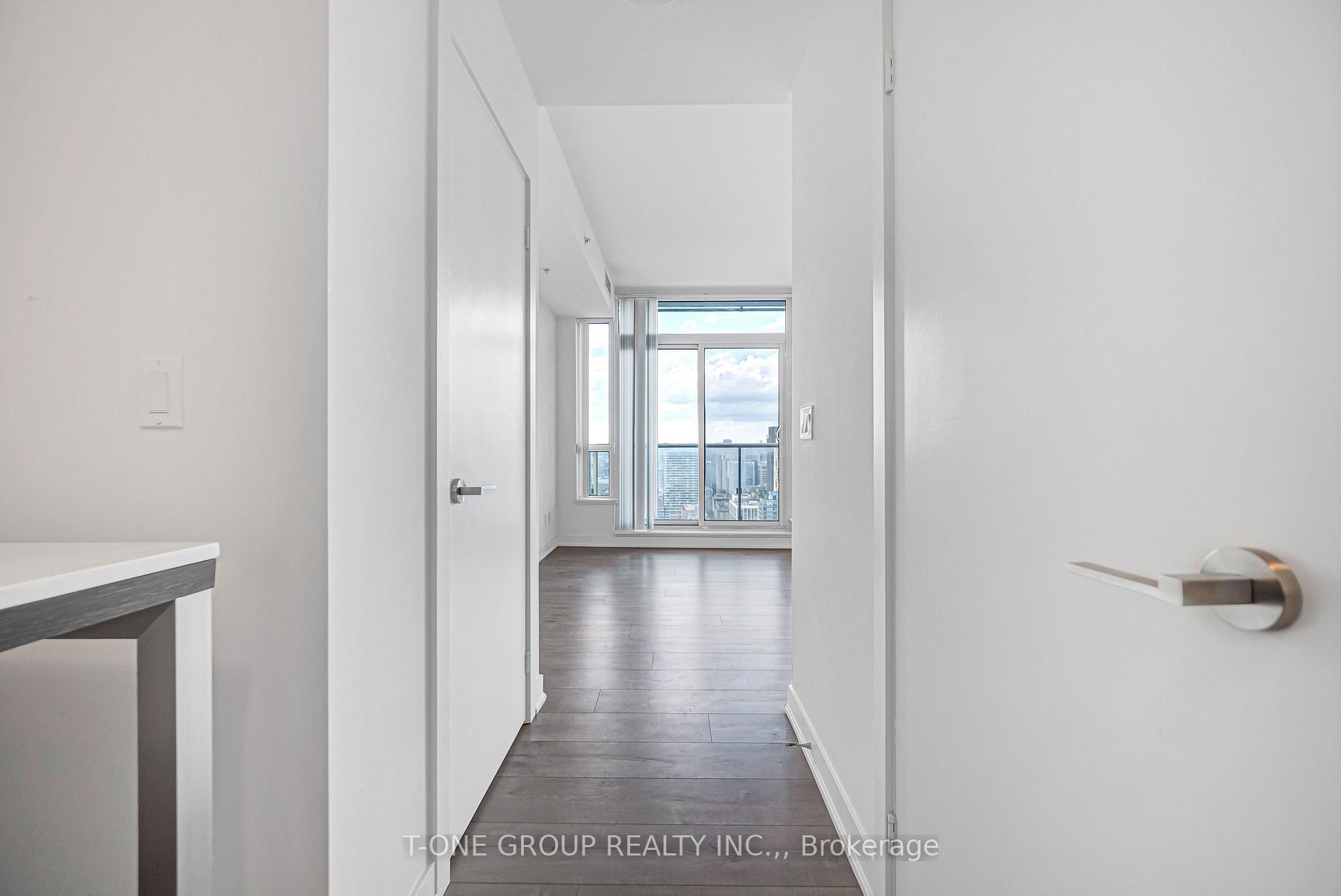 Photo 15 of Unit 3901, 30 Nelson Street, Toronto, Waterfront Communities — HOMEH