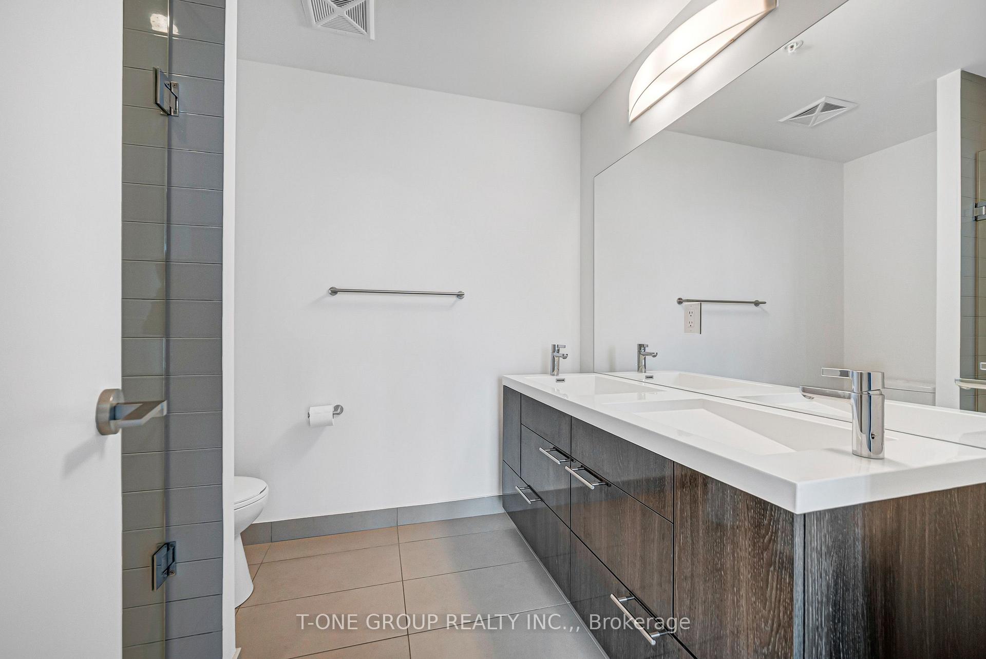 Photo 35 of Unit 3901, 30 Nelson Street, Toronto, Waterfront Communities — HOMEH
