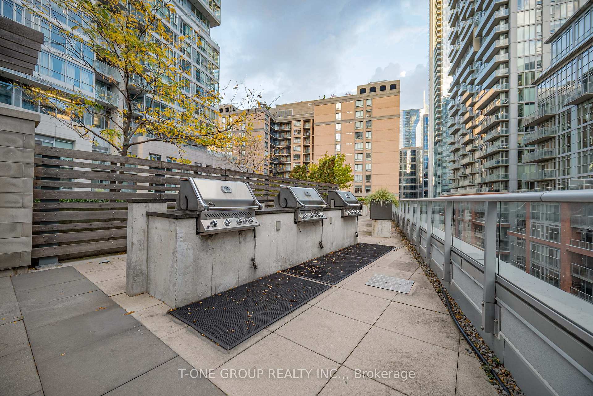 Photo 39 of Unit 3901, 30 Nelson Street, Toronto, Waterfront Communities — HOMEH