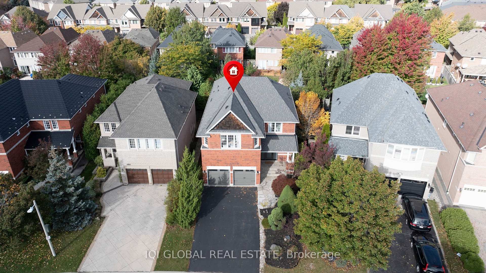 Photo 2 of 505 Ravineview Way, Oakville, Wedgewood Creek — HOMEH