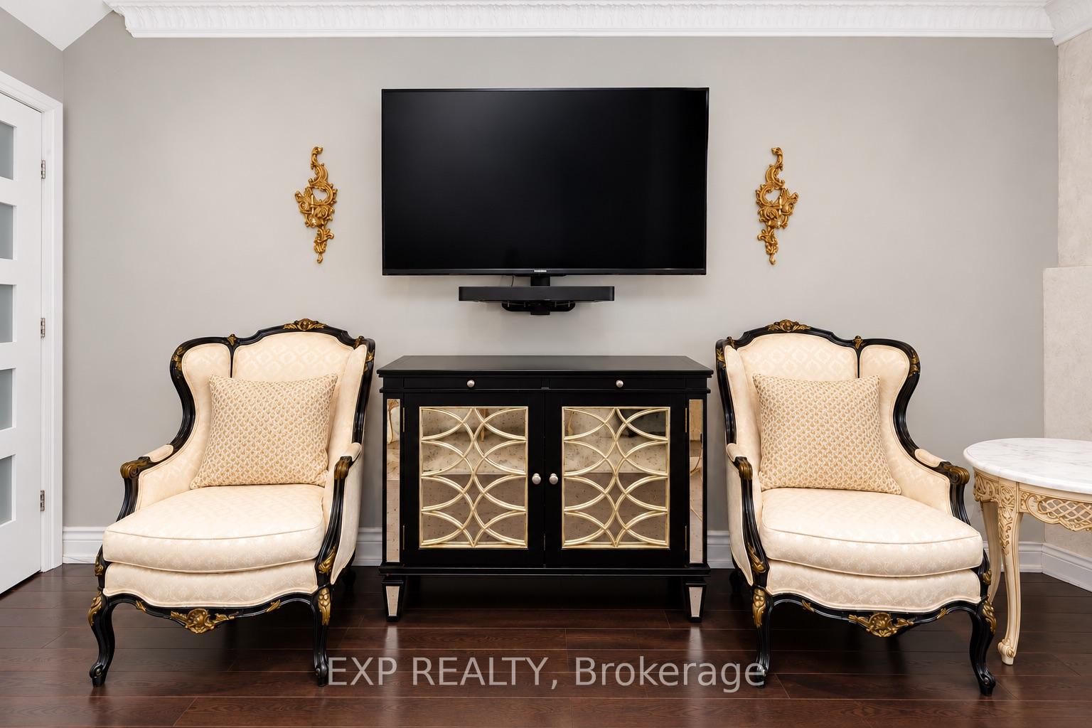 Photo 7 of Unit Main, 321 Mutual Street, Toronto, Church-Yonge Corridor — HOMEH