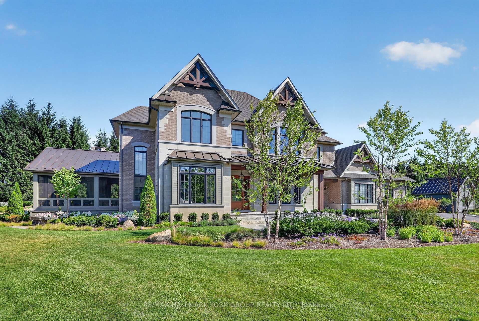 Photo 3 of 13 Newton Reed Crescent, Uxbridge, Rural Uxbridge — HOMEH