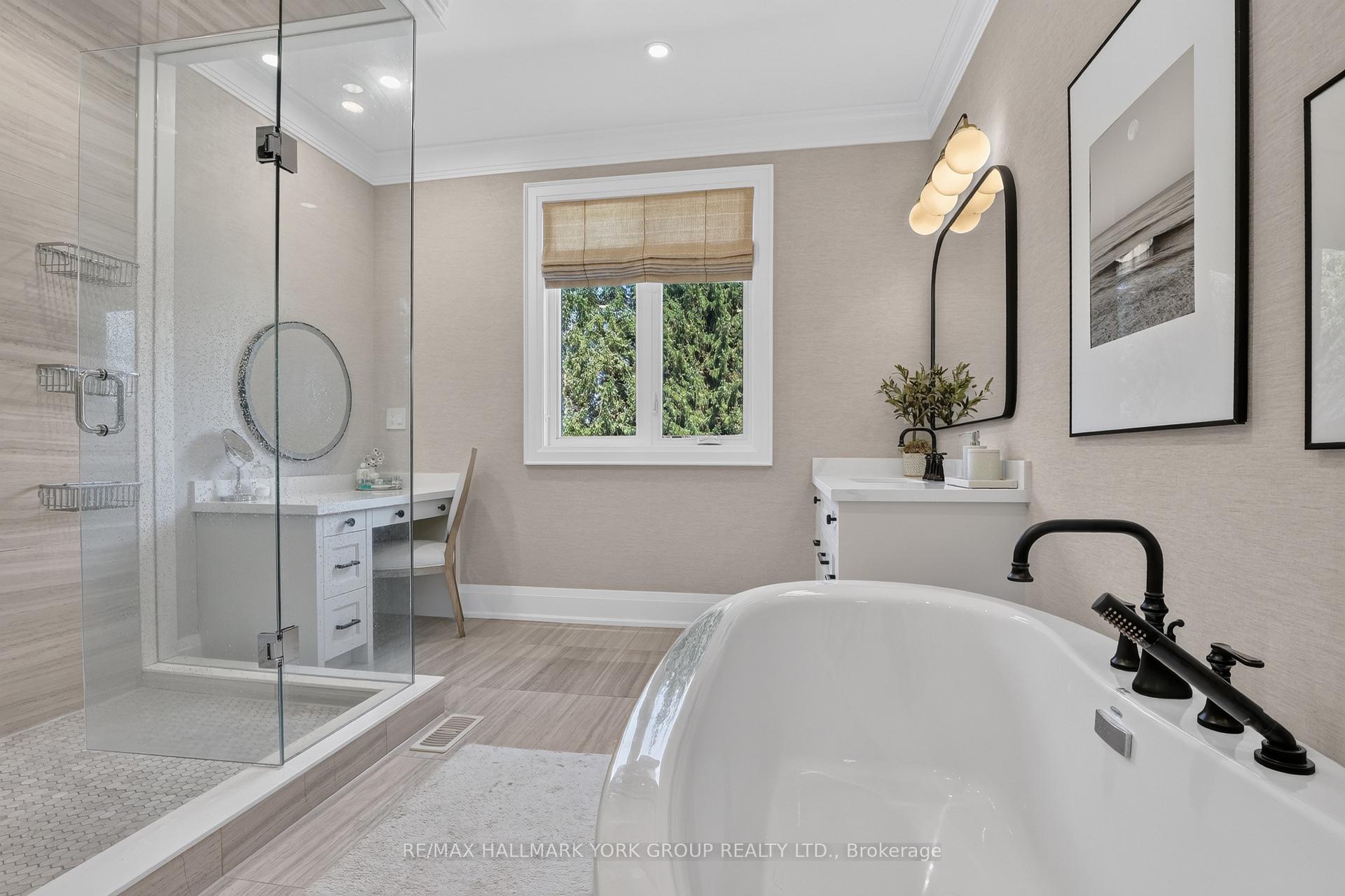 Photo 11 of 13 Newton Reed Crescent, Uxbridge, Rural Uxbridge — HOMEH