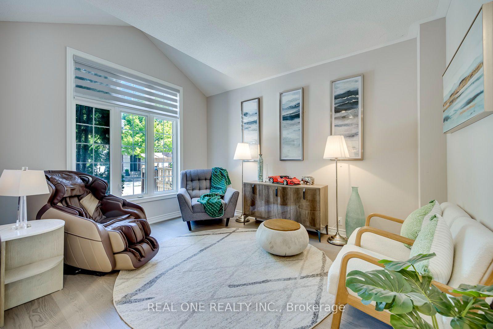 Photo 4 of 238 Nautical Boulevard, Oakville, Bronte — HOMEH