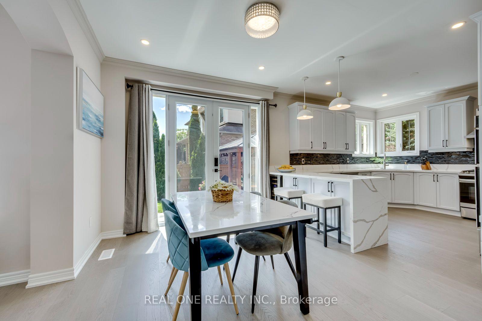 Photo 9 of 238 Nautical Boulevard, Oakville, Bronte — HOMEH