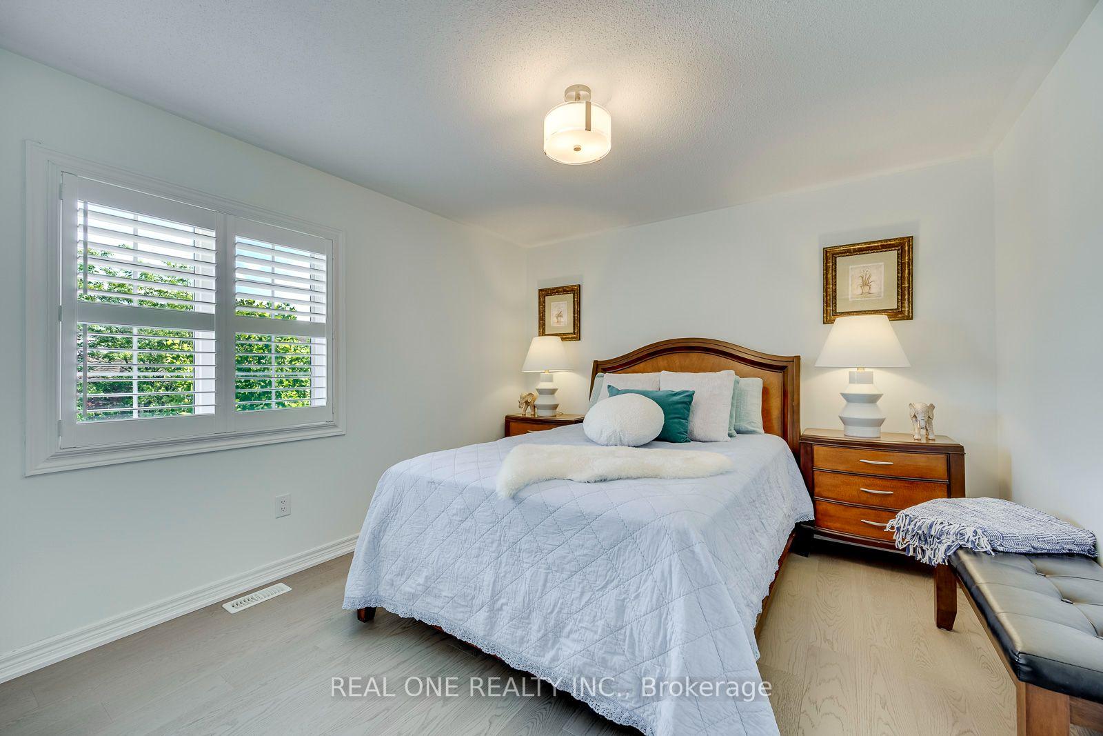 Photo 26 of 238 Nautical Boulevard, Oakville, Bronte — HOMEH