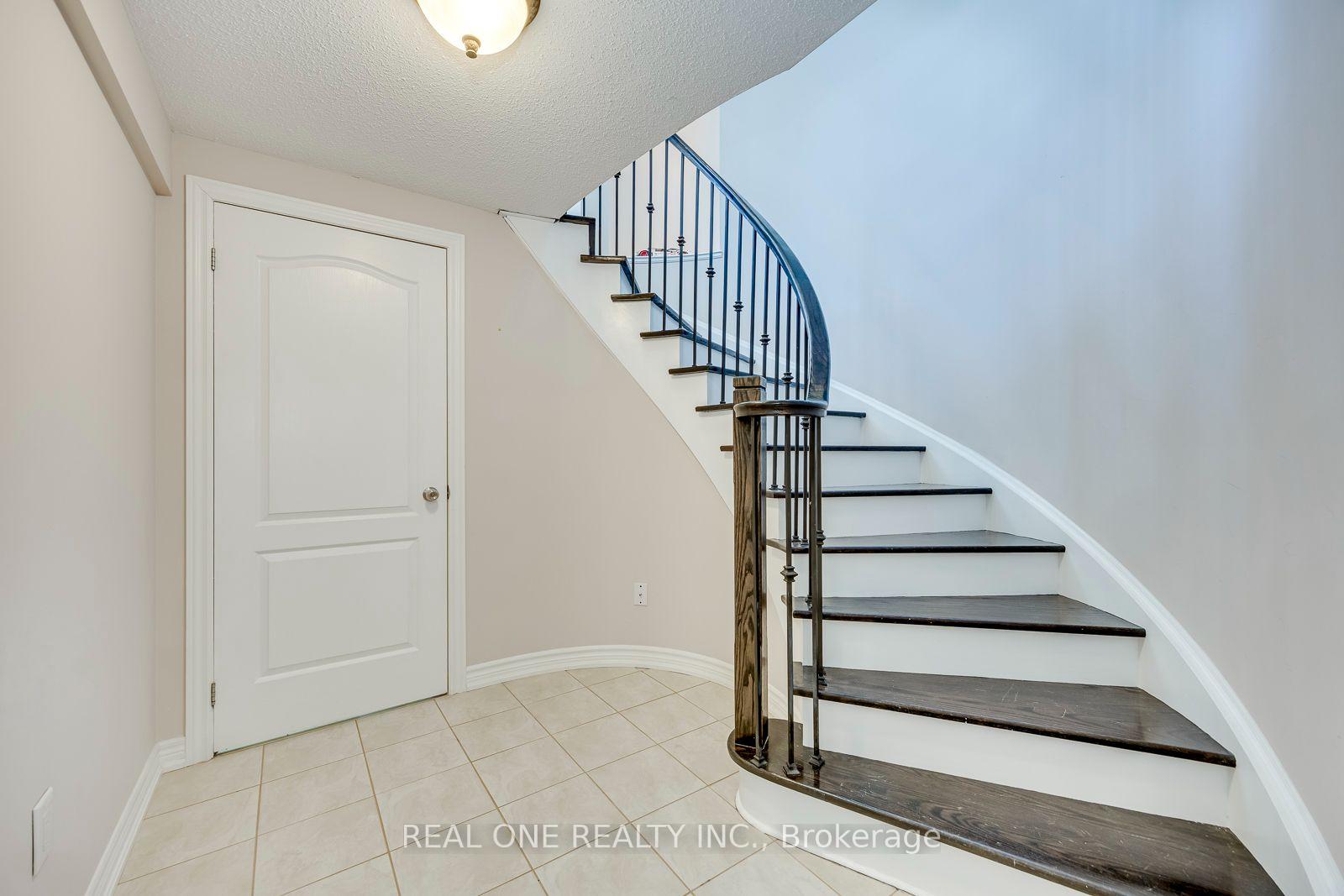 Photo 27 of 238 Nautical Boulevard, Oakville, Bronte — HOMEH