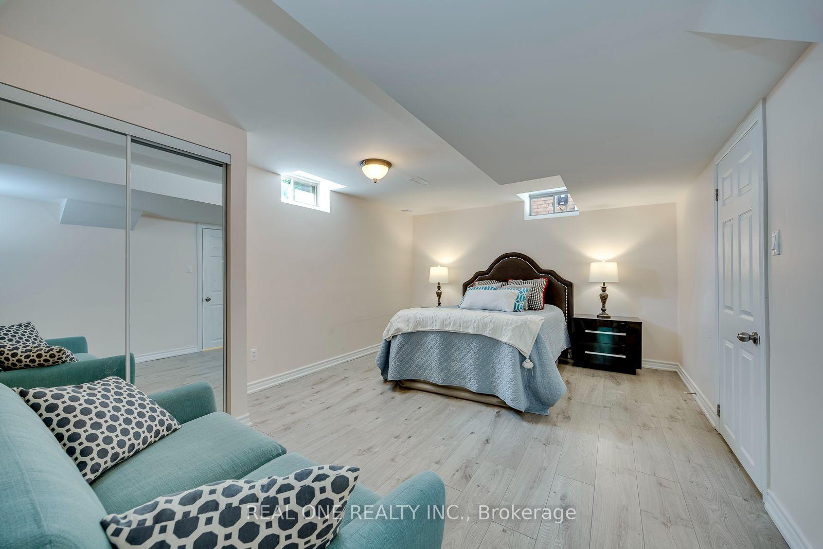 Photo 31 of 238 Nautical Boulevard, Oakville, Bronte — HOMEH