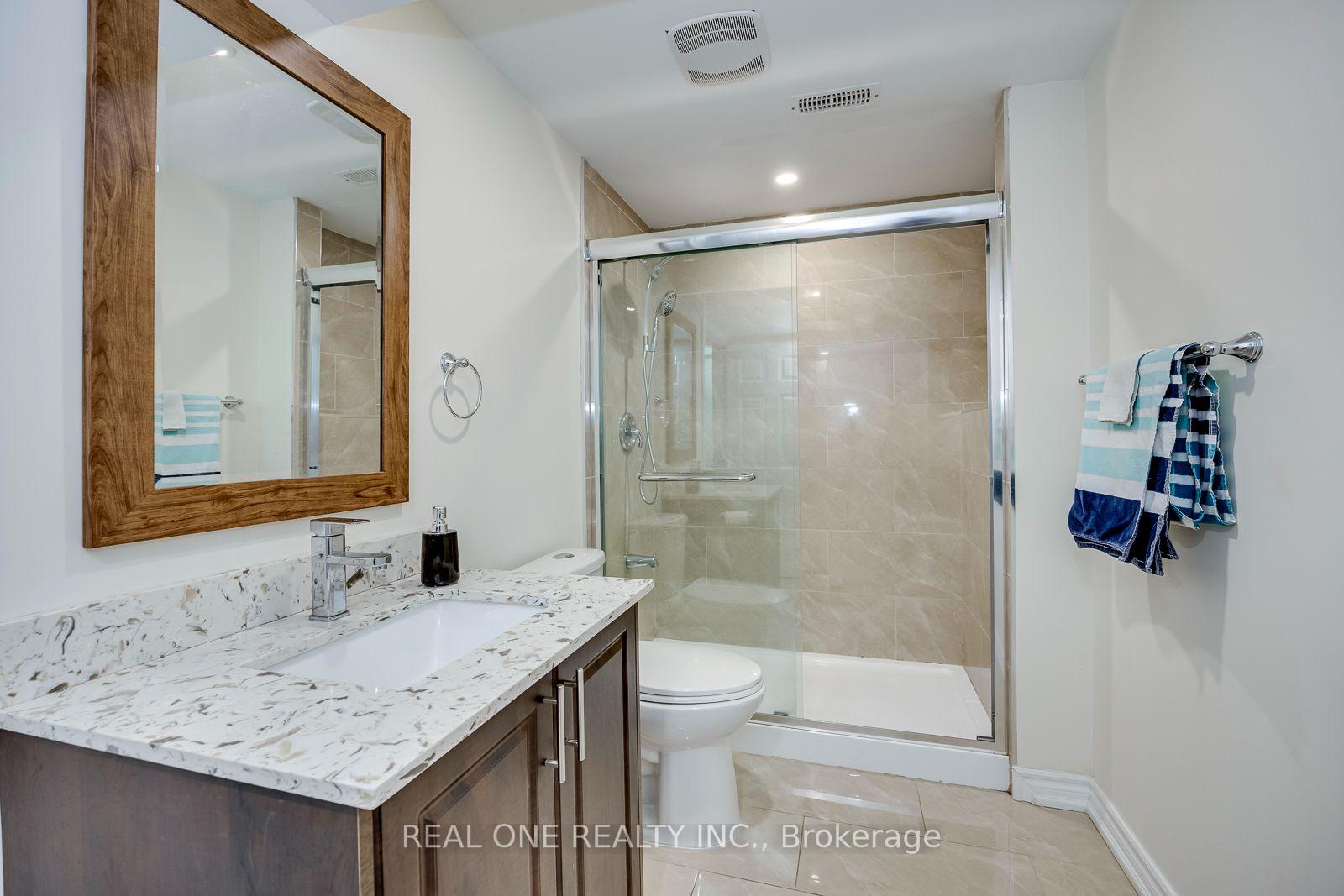 Photo 32 of 238 Nautical Boulevard, Oakville, Bronte — HOMEH
